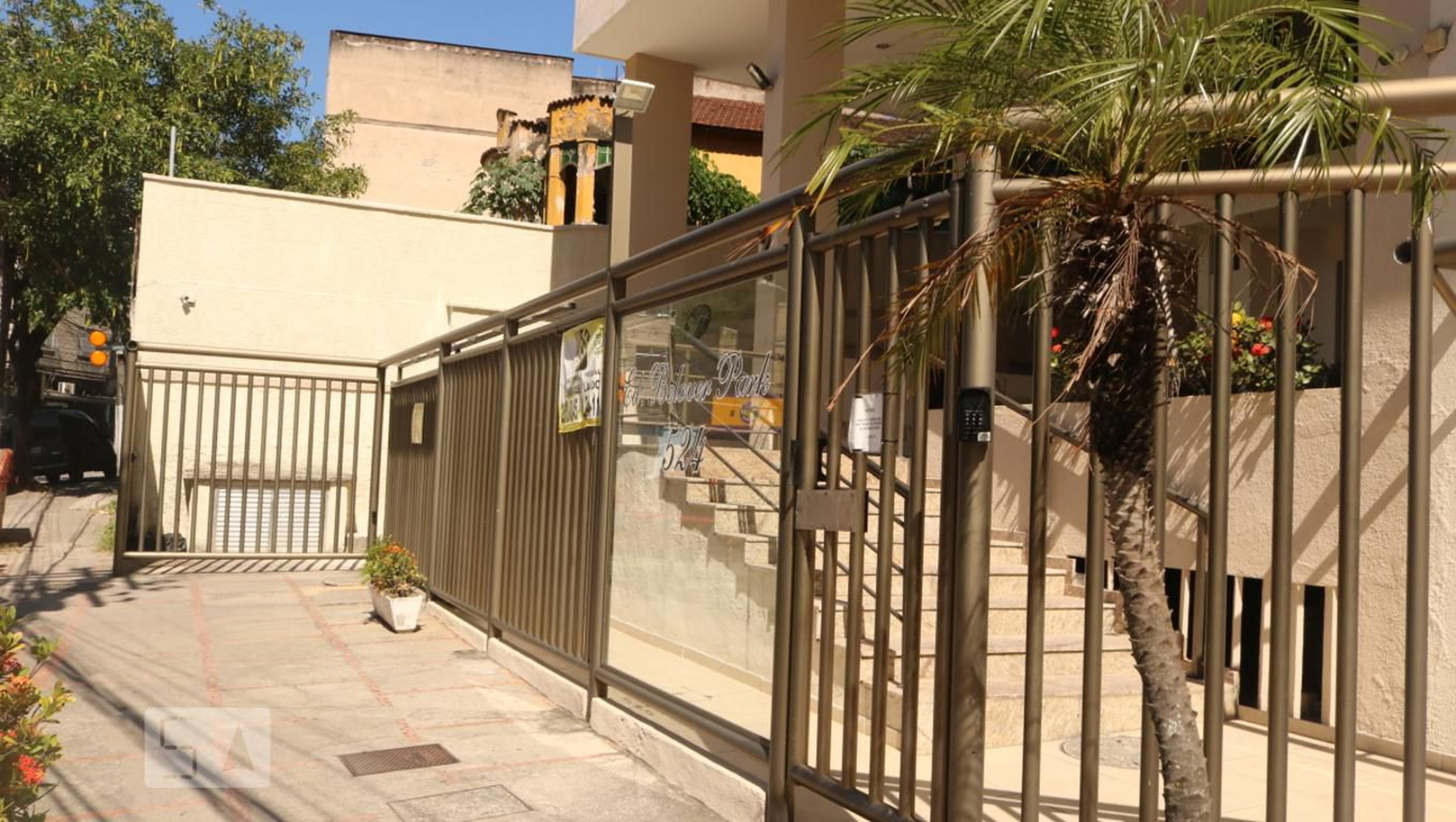 Fachada do Condomínio Condomínio Belover Park