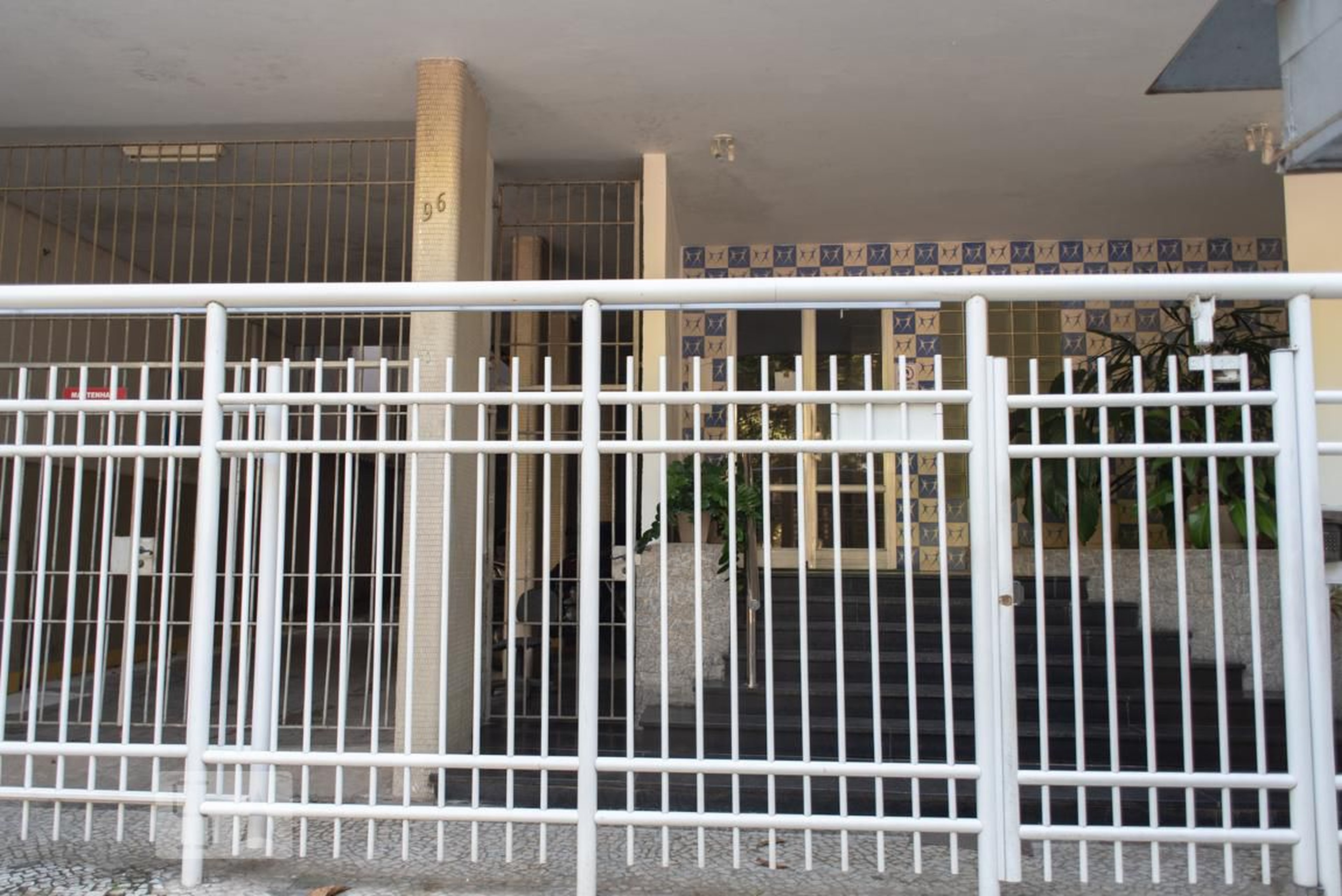 Fachada do Prédio Condomínio em Rua Décio Vilares, 96