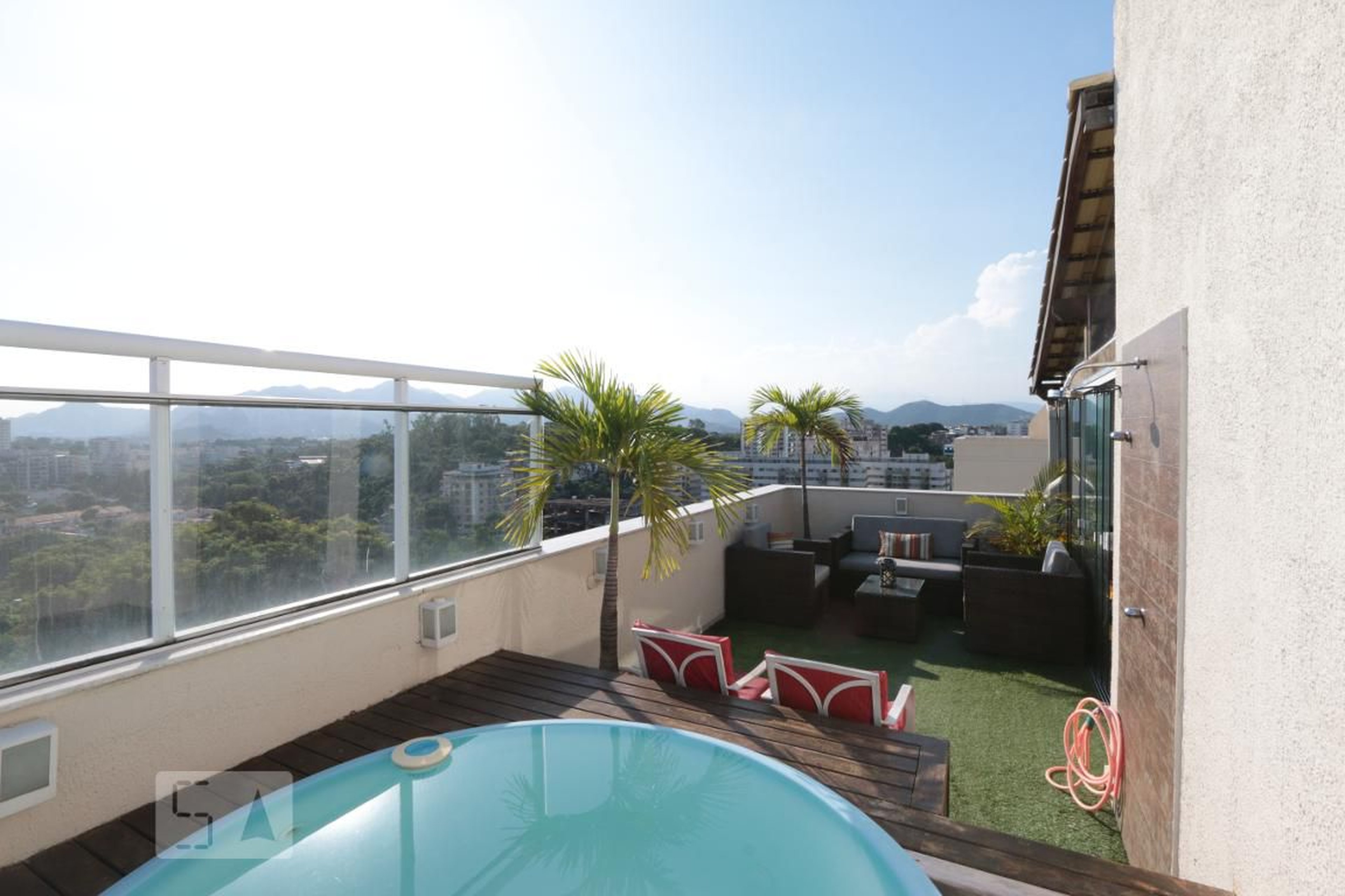 Piscina Coberta - Be Happy