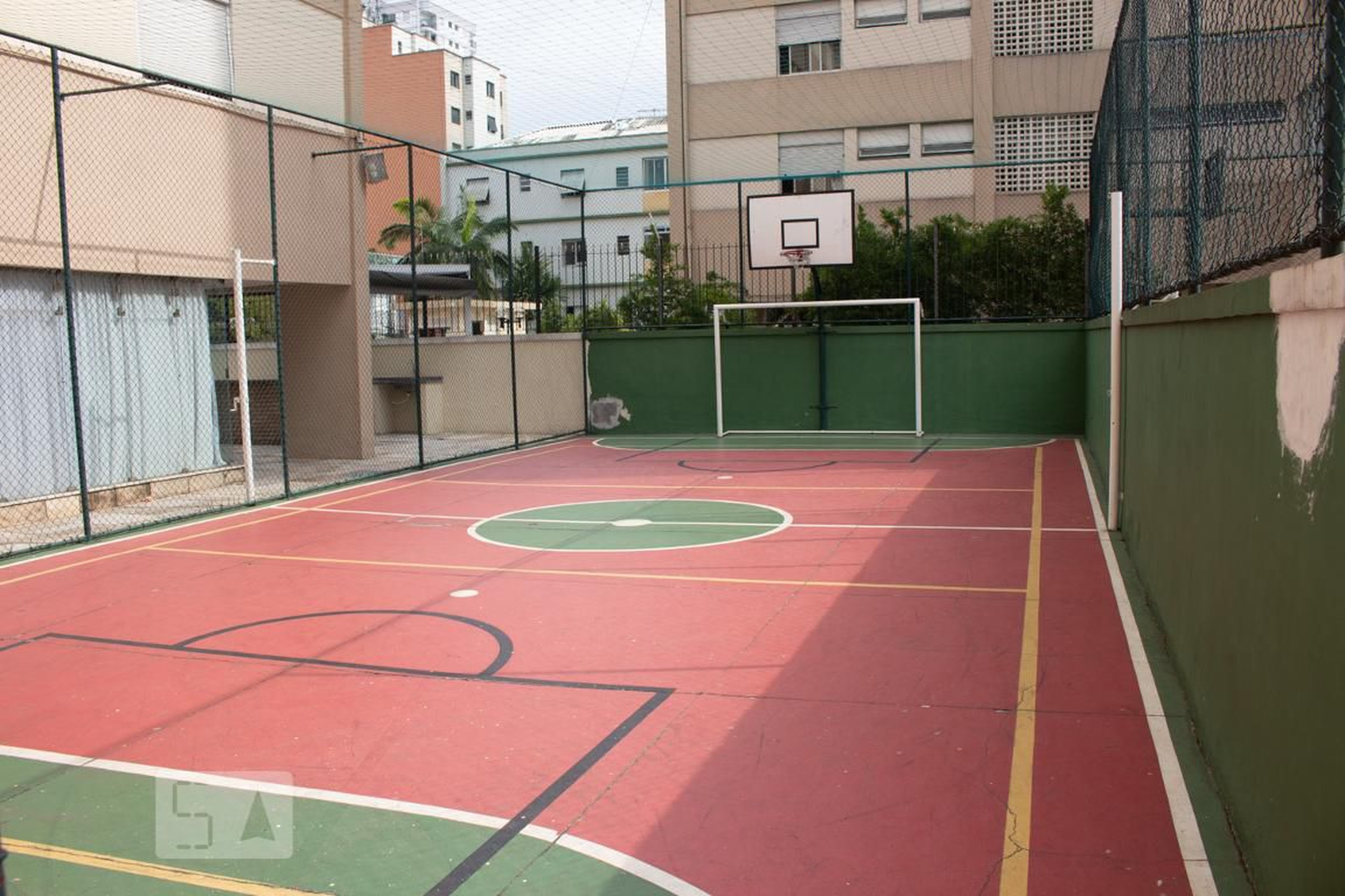 Quadra Esportiva - Adonis