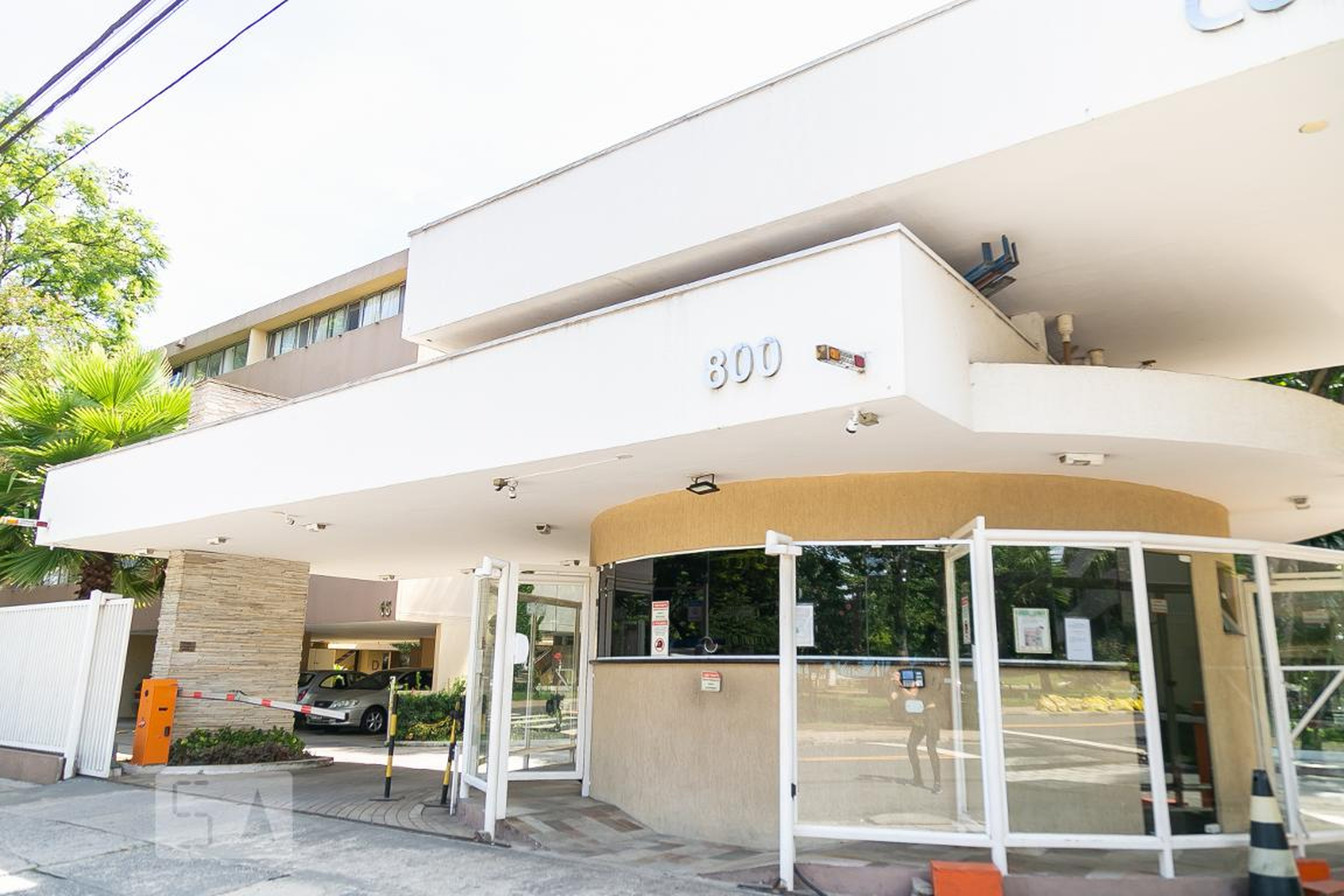 Fachada Condomínio em Avenida Odair Santanelli, 860