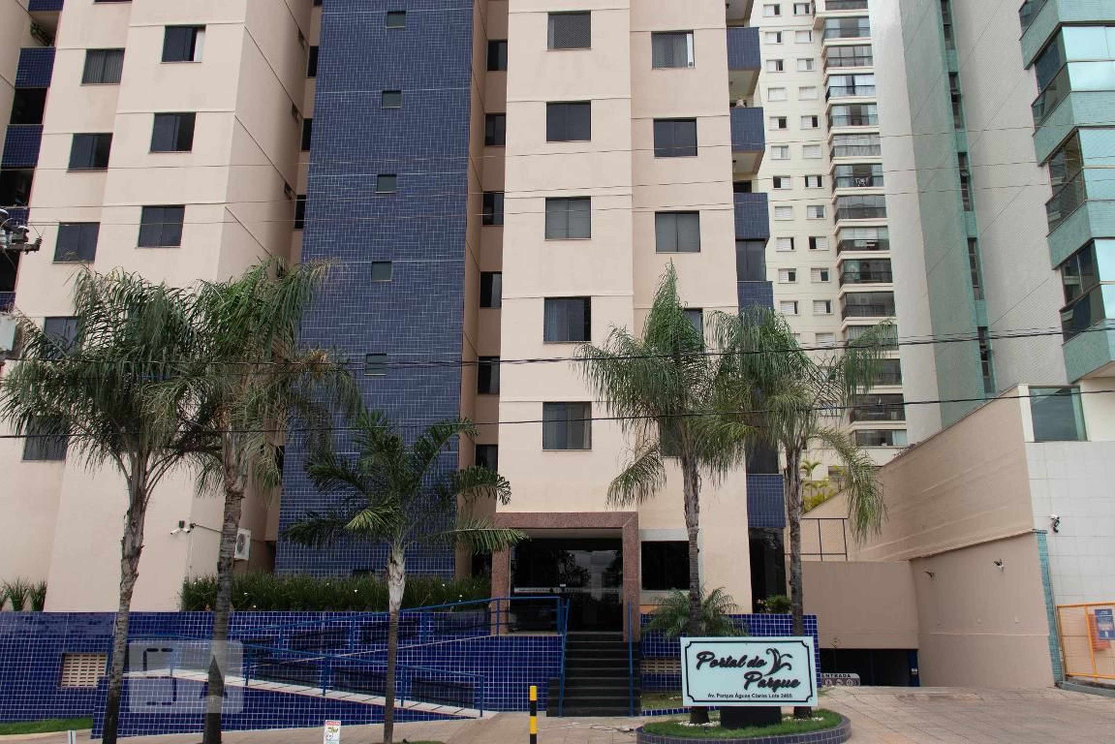 Fachada Condomínio Cristal do Parque