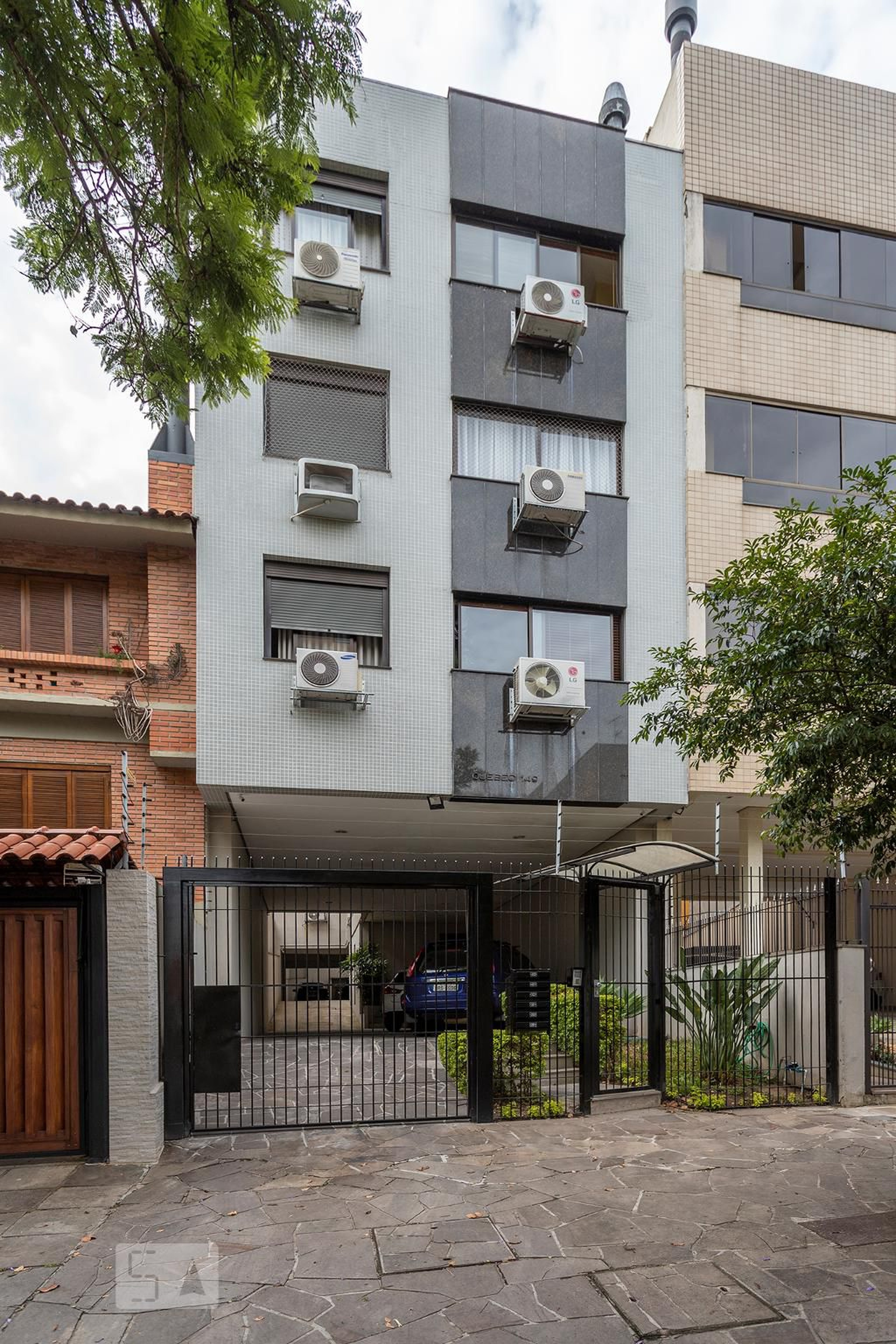 Fachada Condomínio em Avenida Alegrete, 149