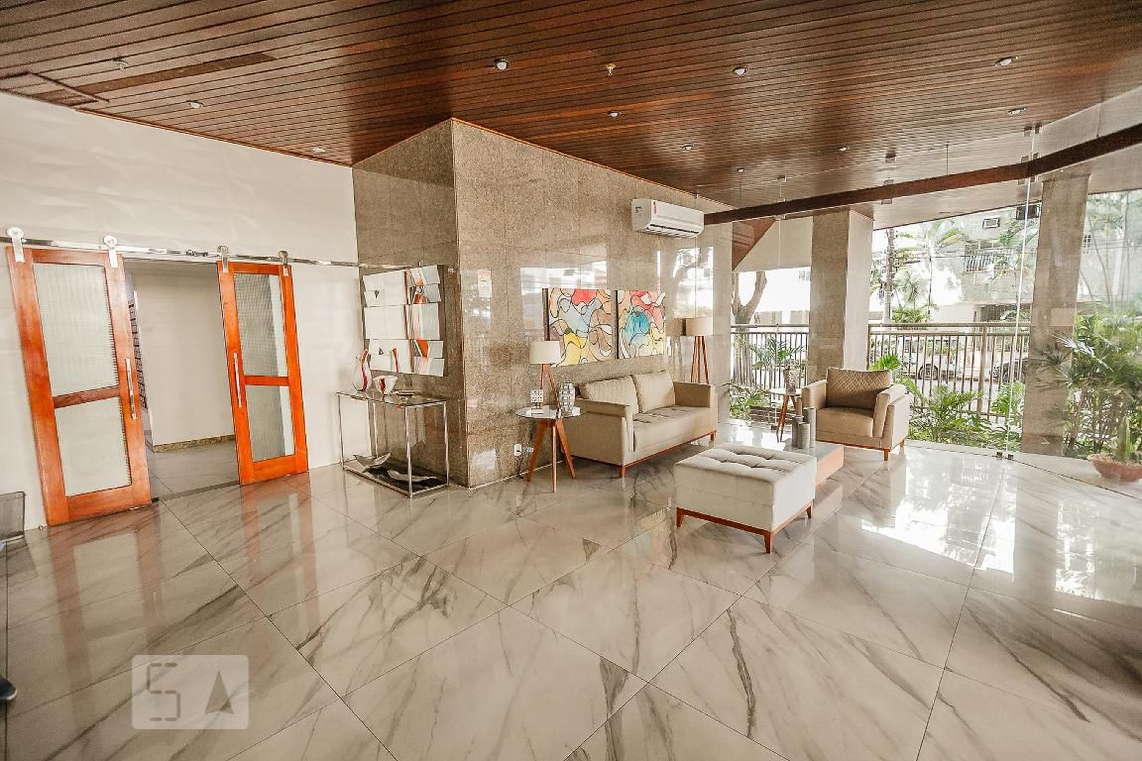 hall - Villa Richemond