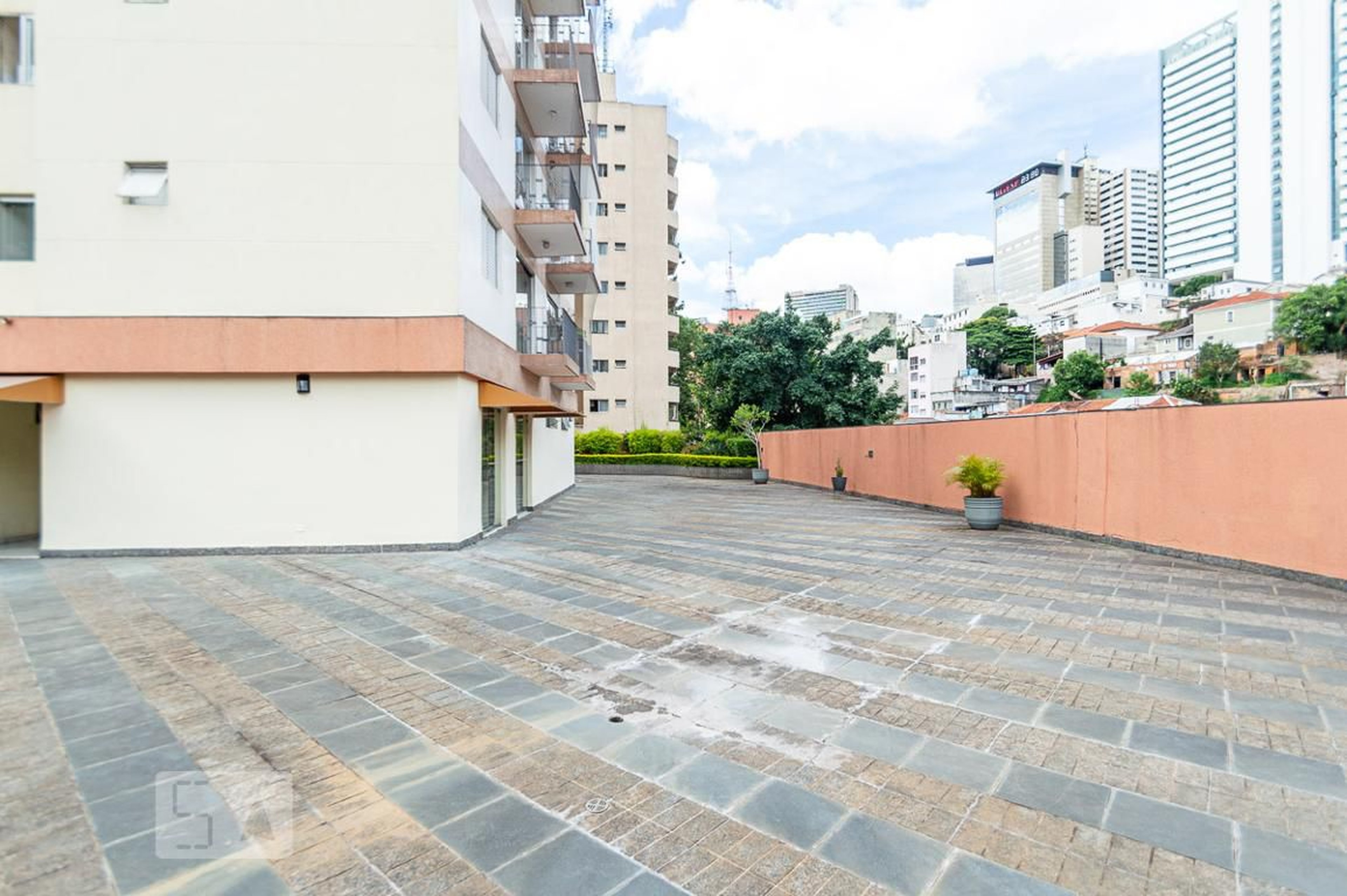 Area Comum - Delfina