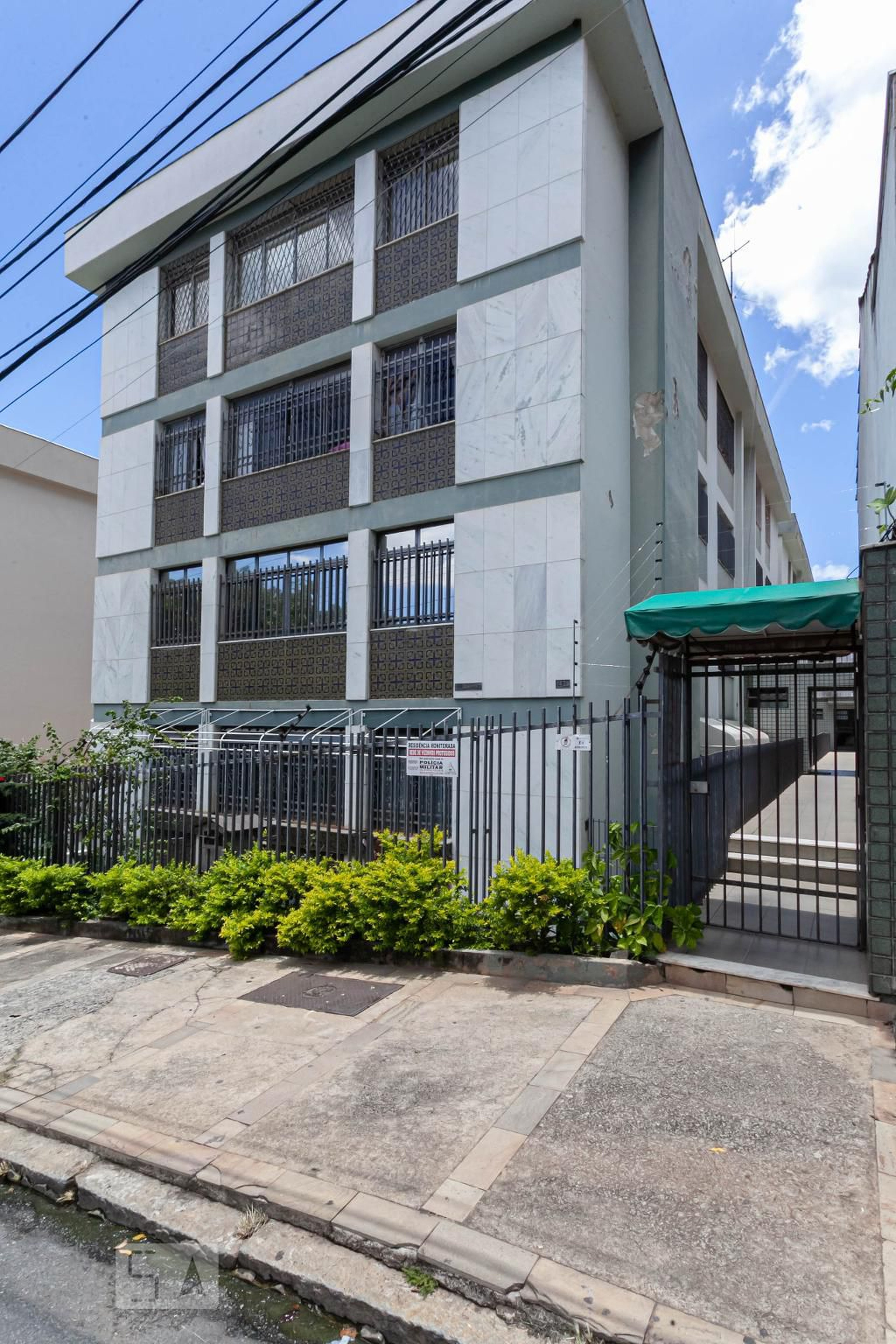 Fachada do Prédio Condomínio Adriana