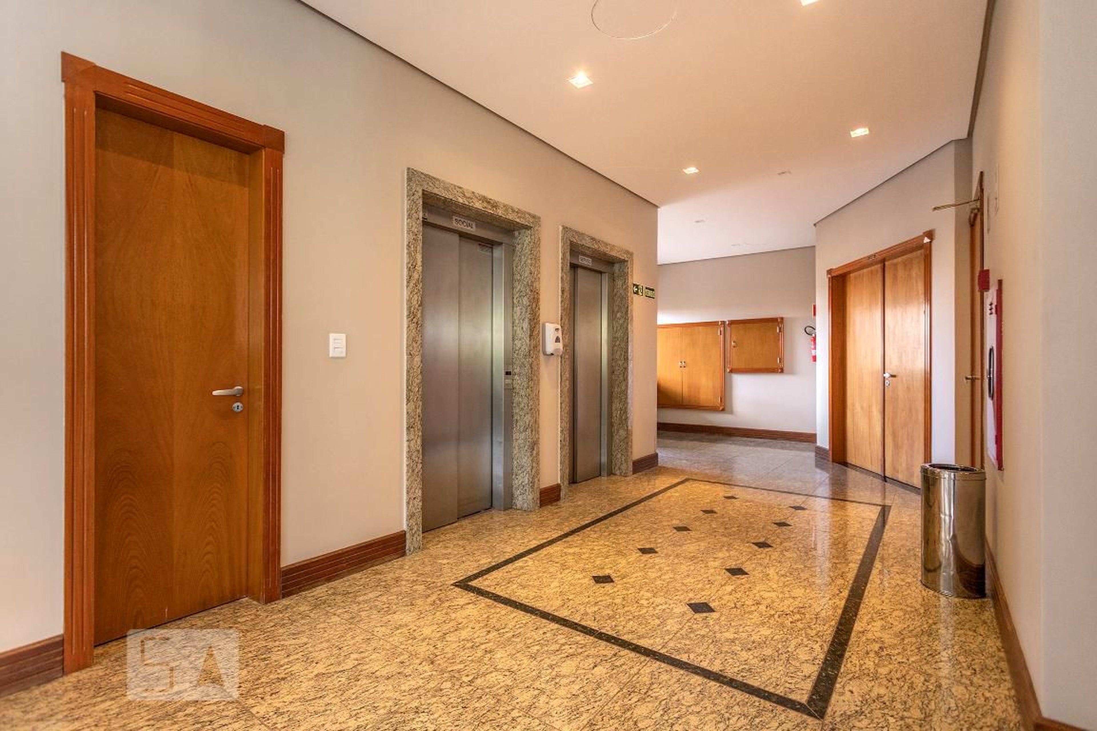 Hall de Entrada - Praça Paris