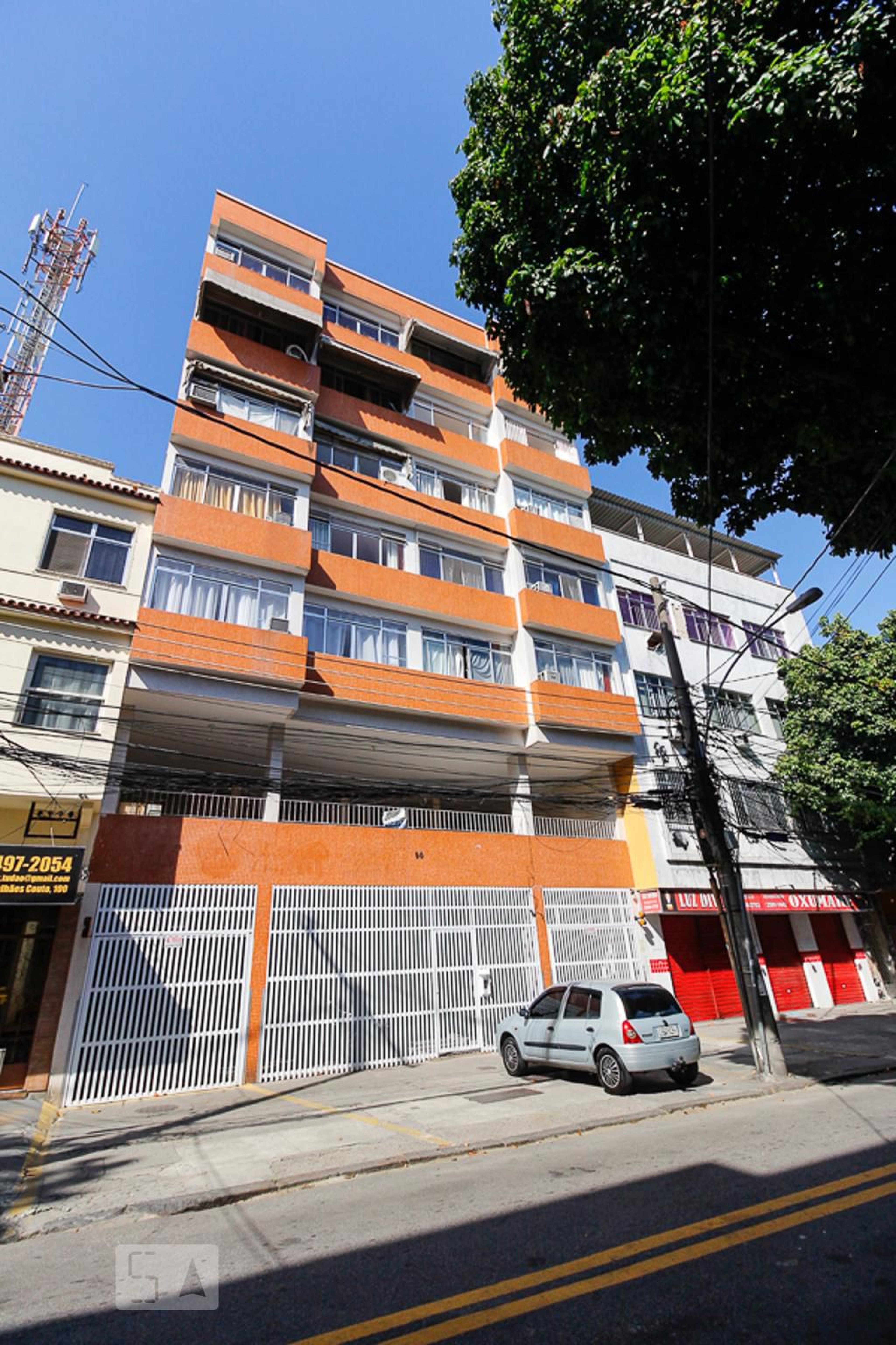 Fachada Edifício Arco-Iris