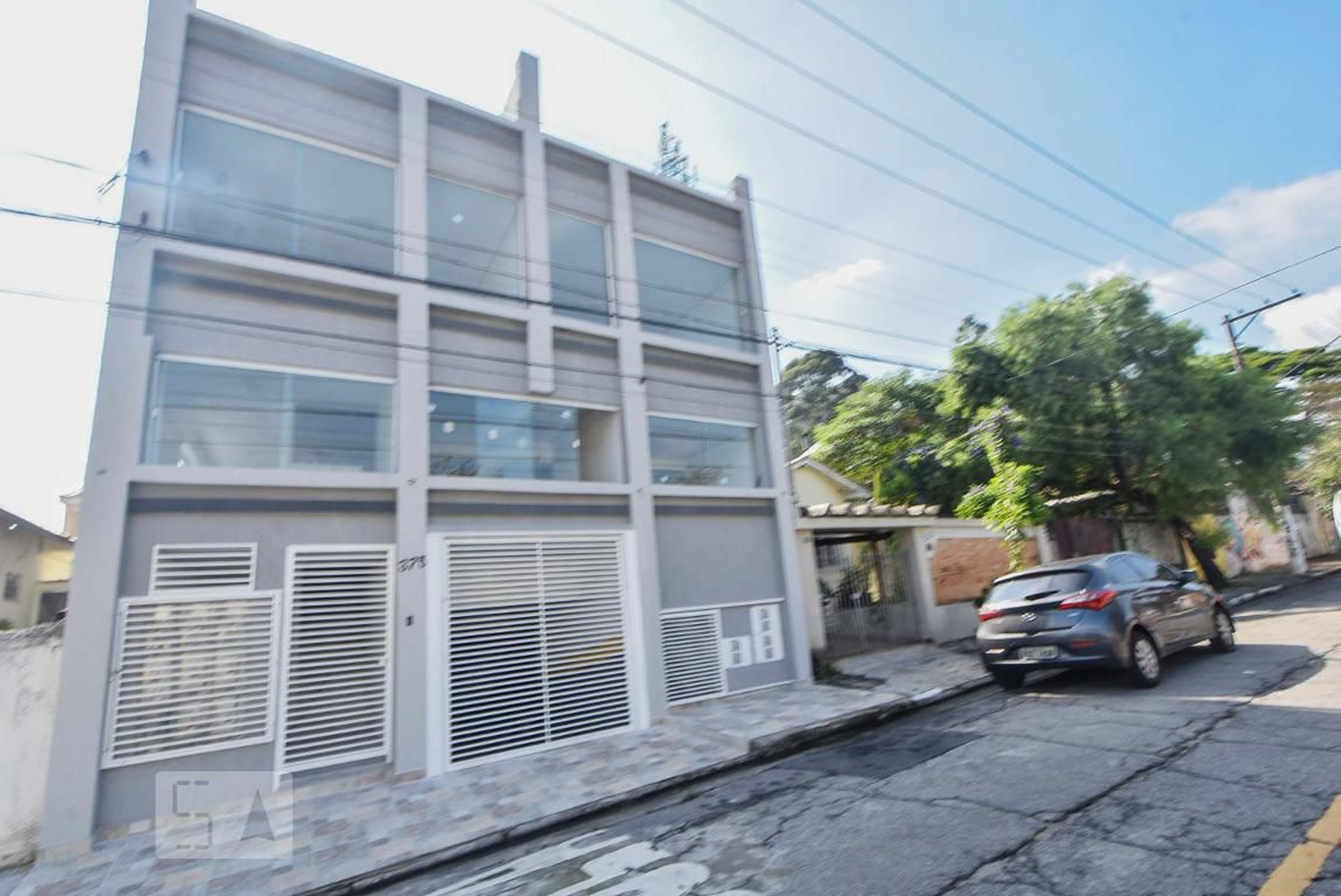 Prédio Condomínio em Rua Beijui, 375