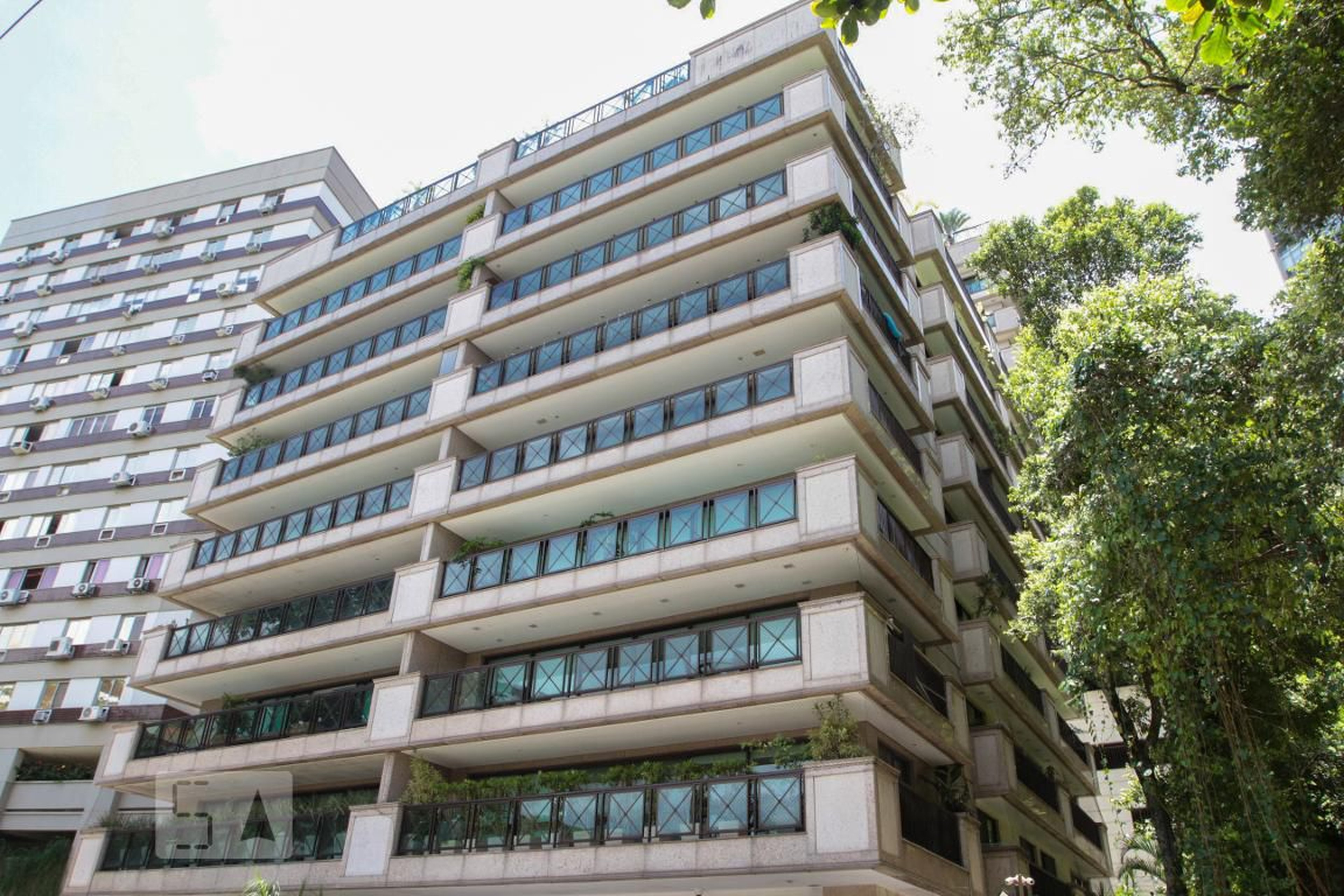 Fachada do Prédio Condomínio Quinta da Lagoa