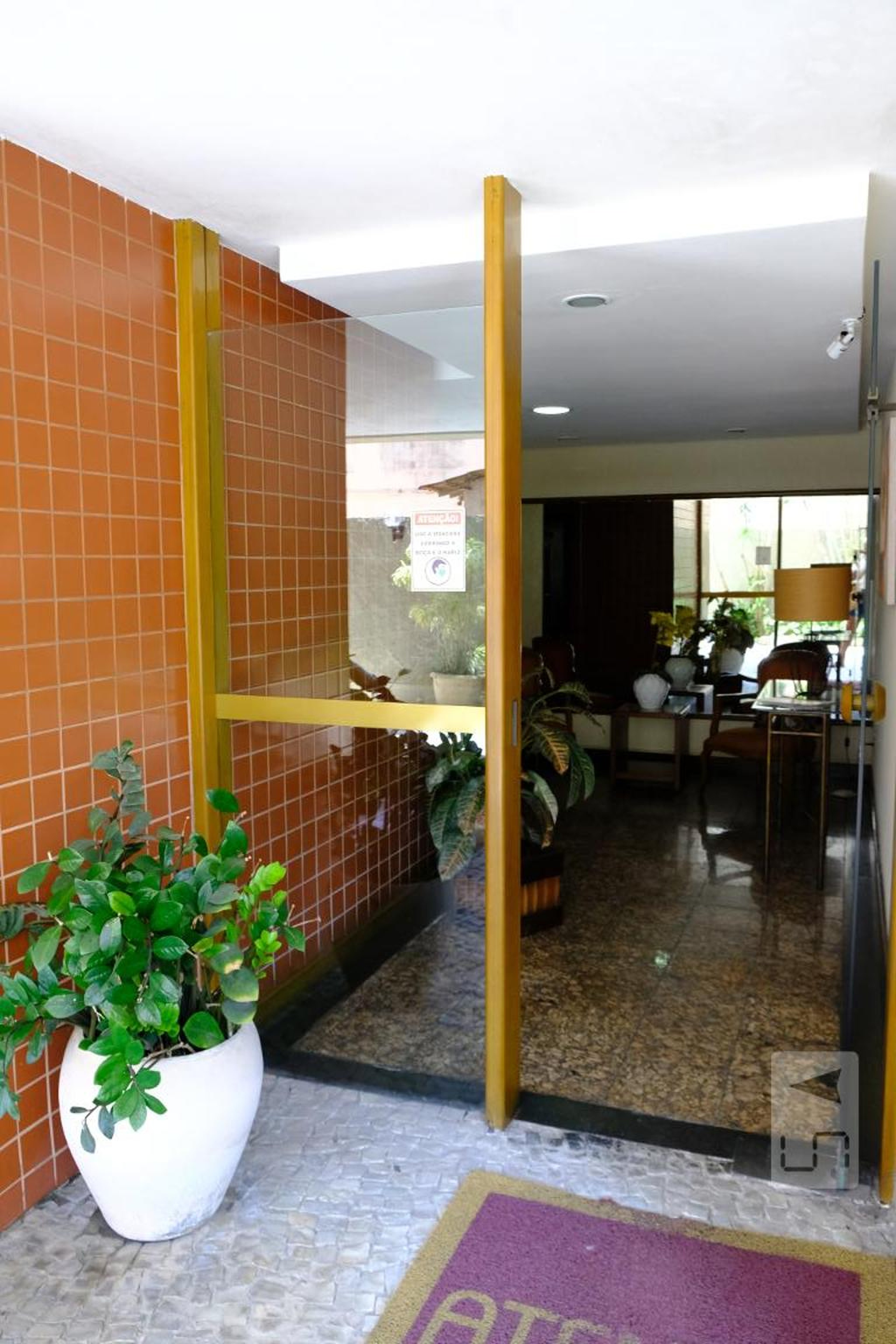 Entrada - Atenas