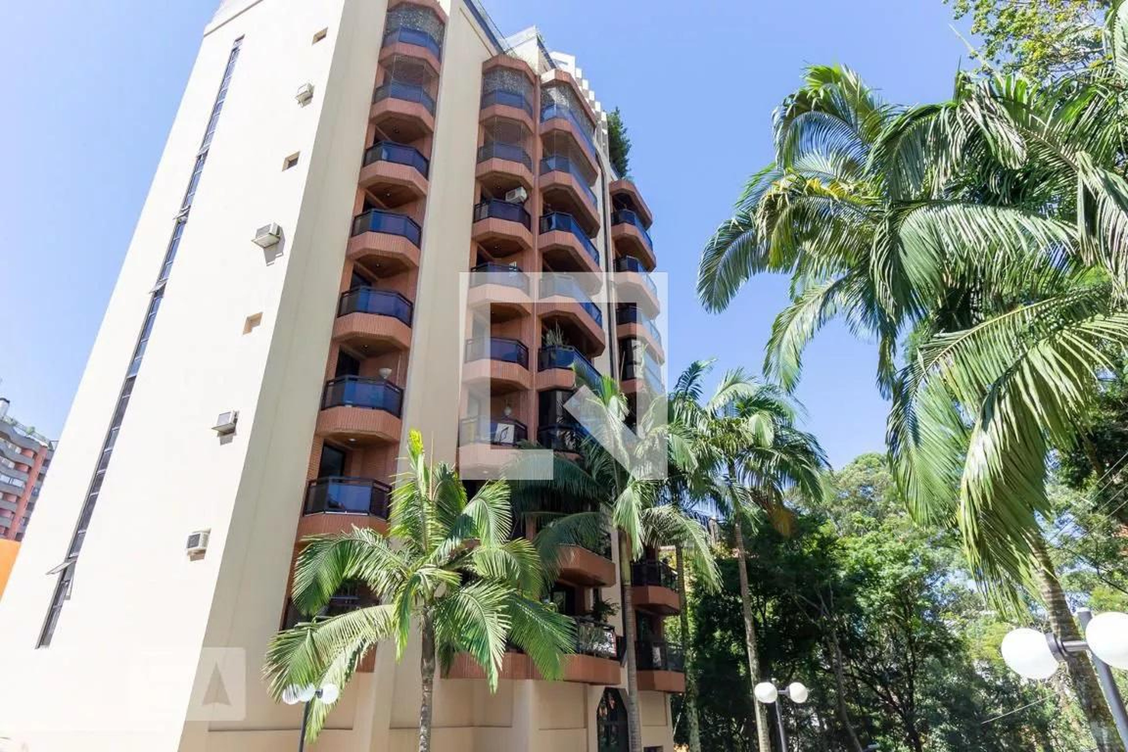 Fachada Condomínio De Ville