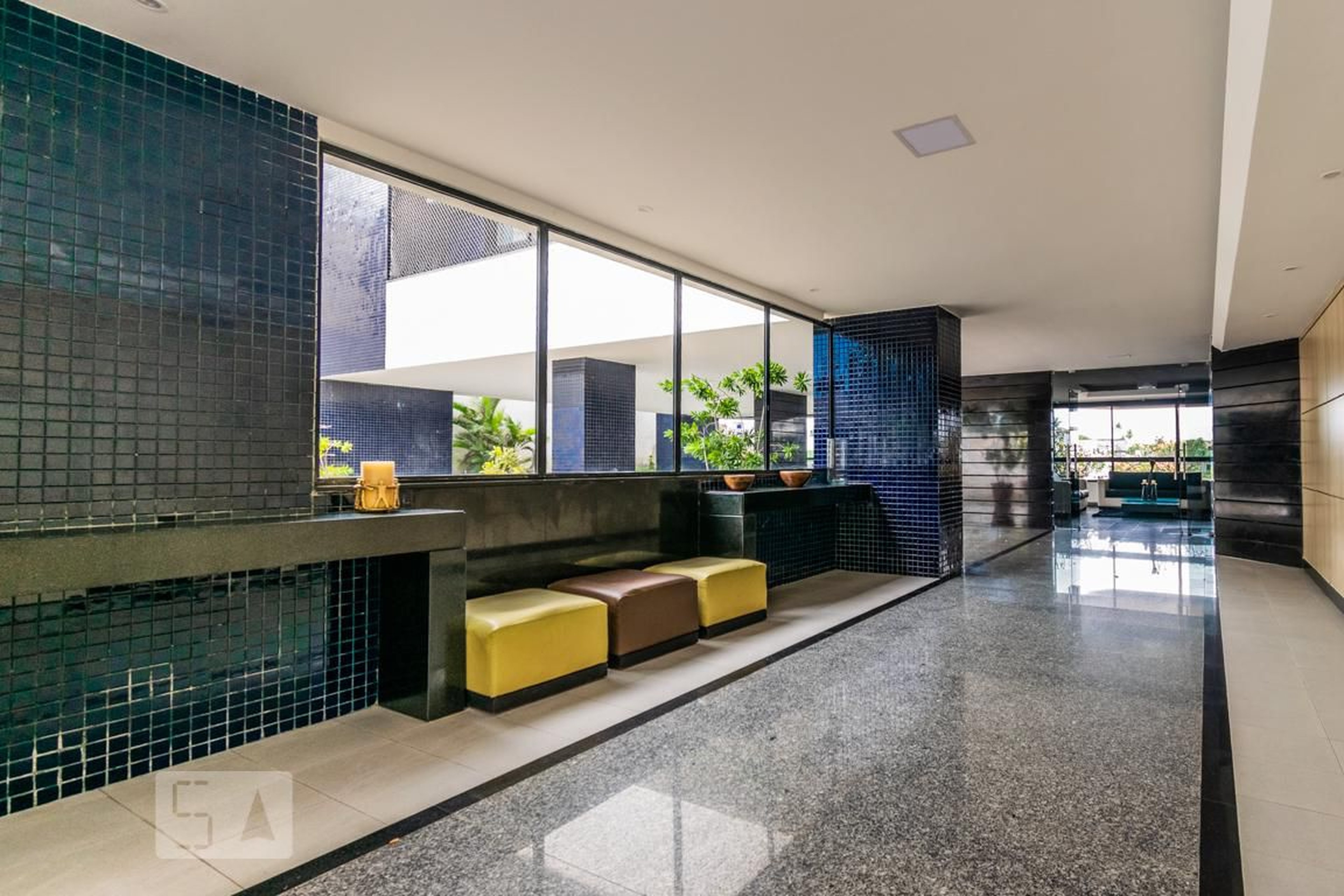 Entrada - Francois Miterrand