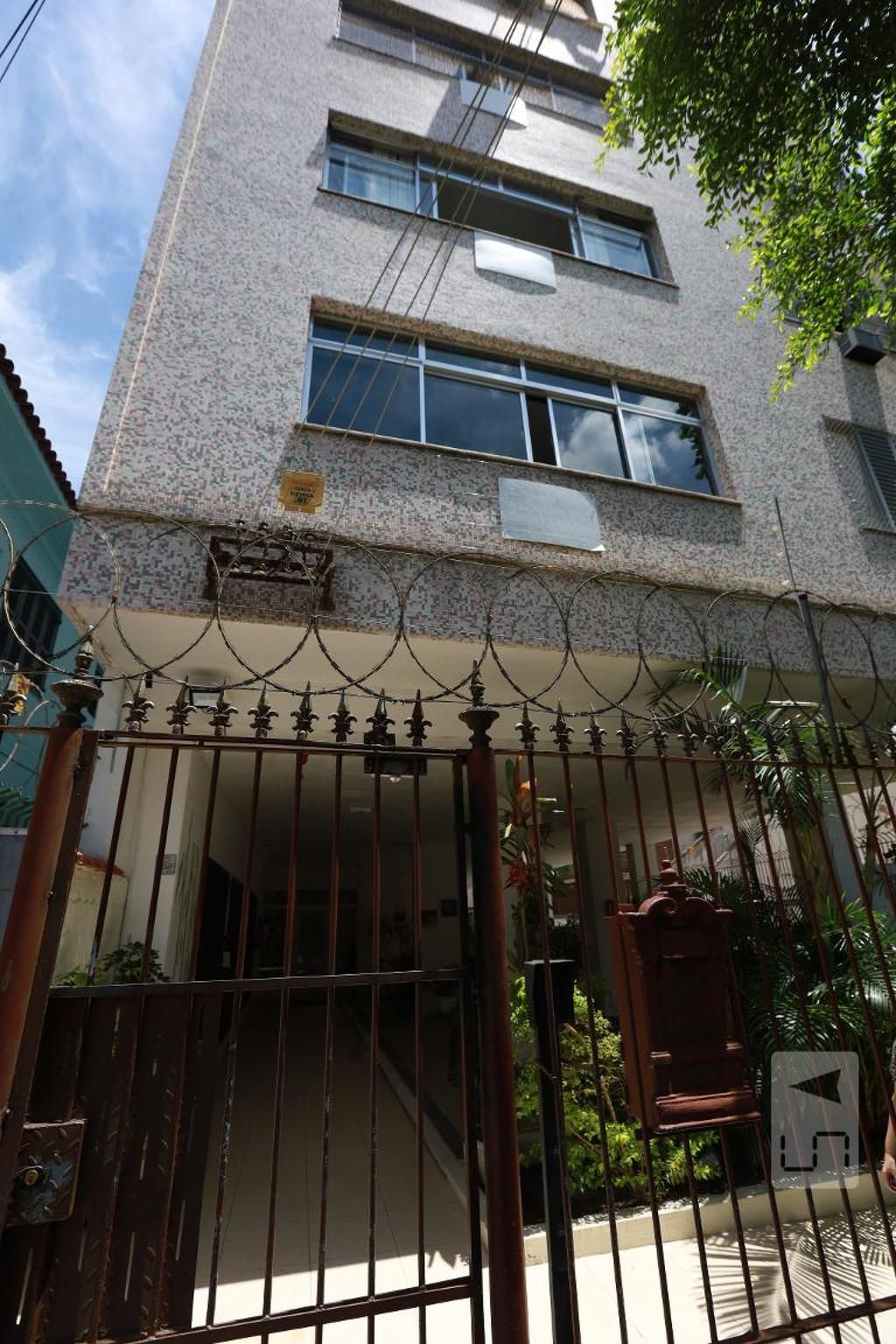 Fachada do Prédio Condomínio Clarisse