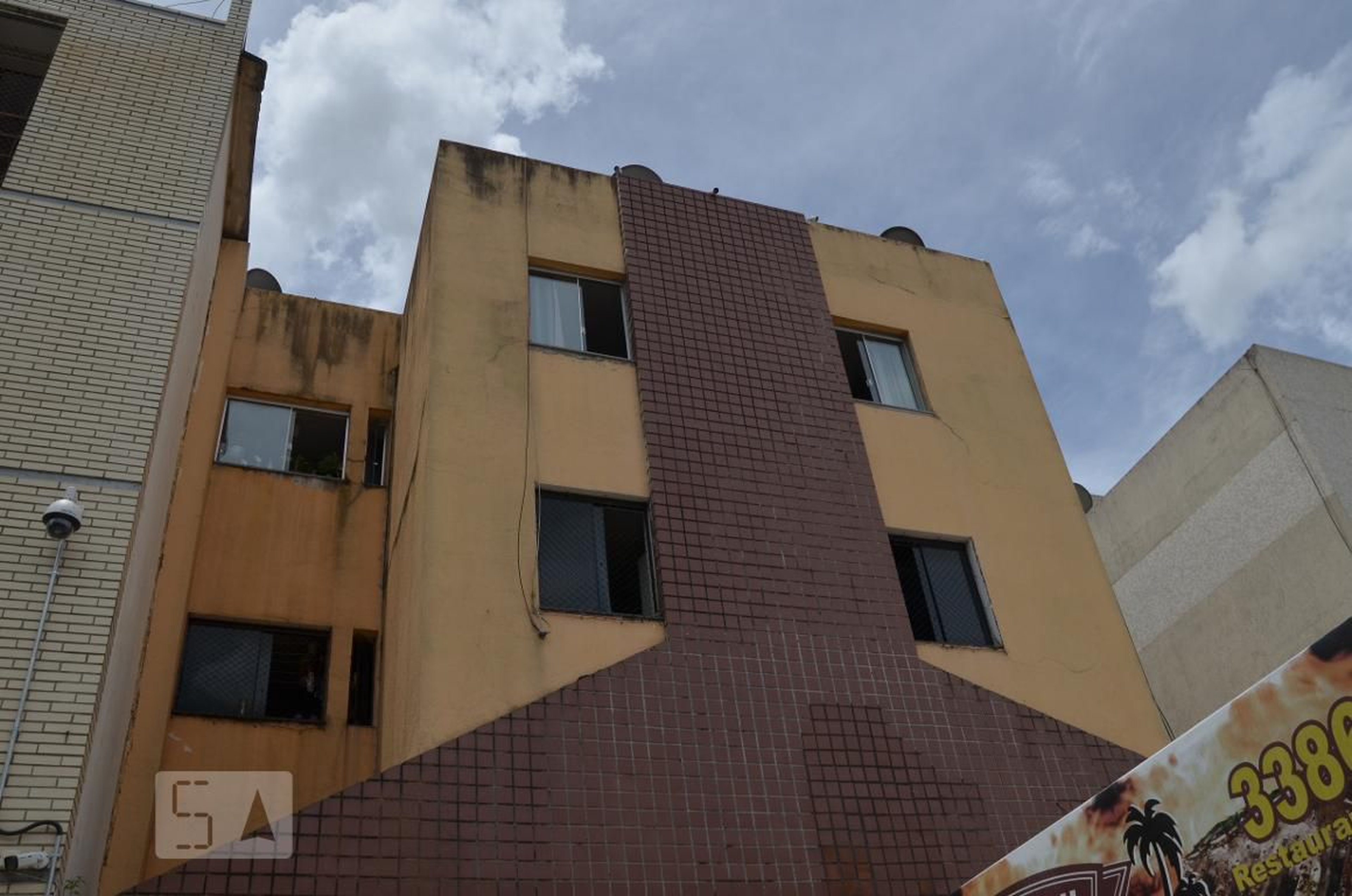 Fachada Condomínio em 3ª Avenida, 12 LOTE E1