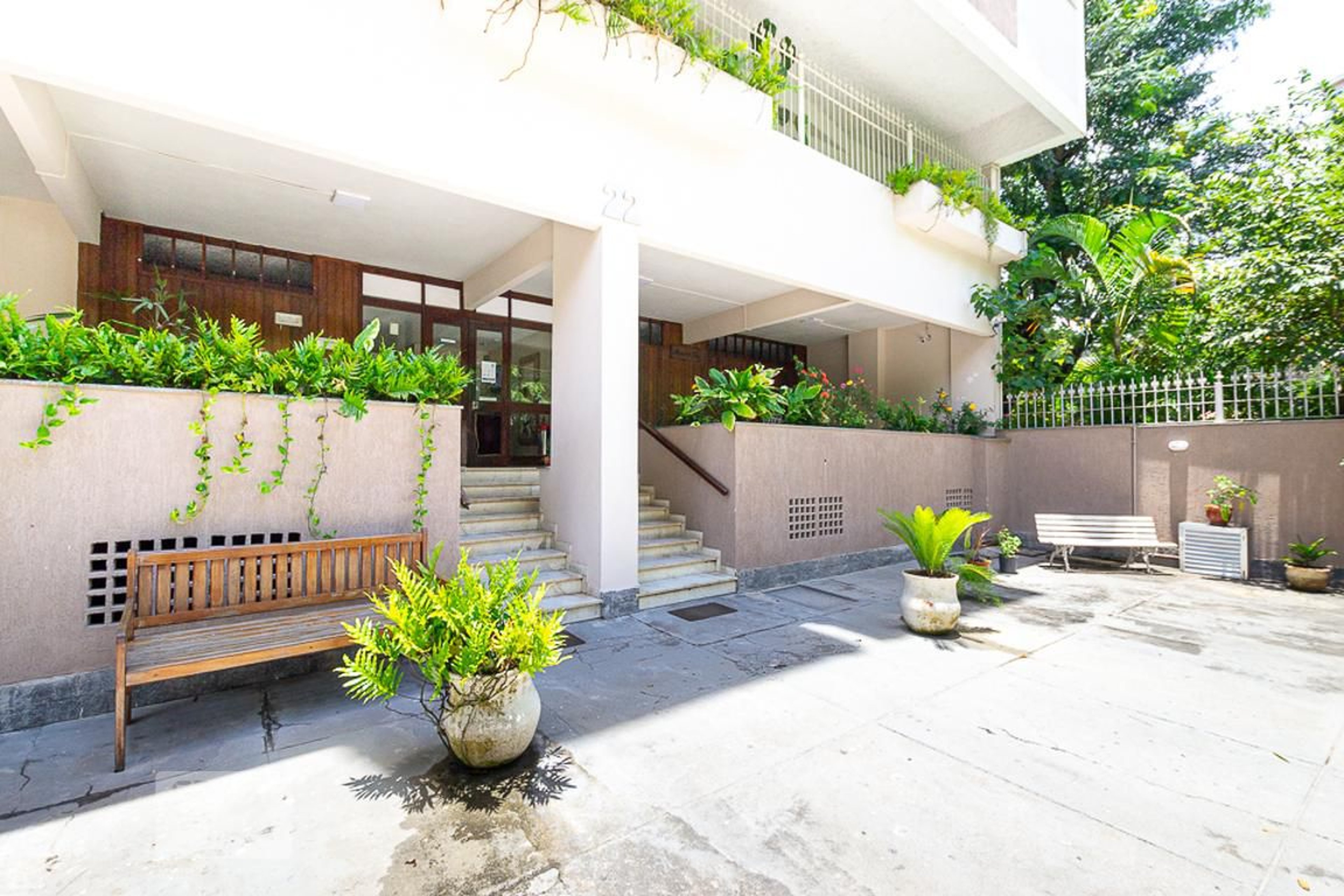 Entrada - Henriete Cury