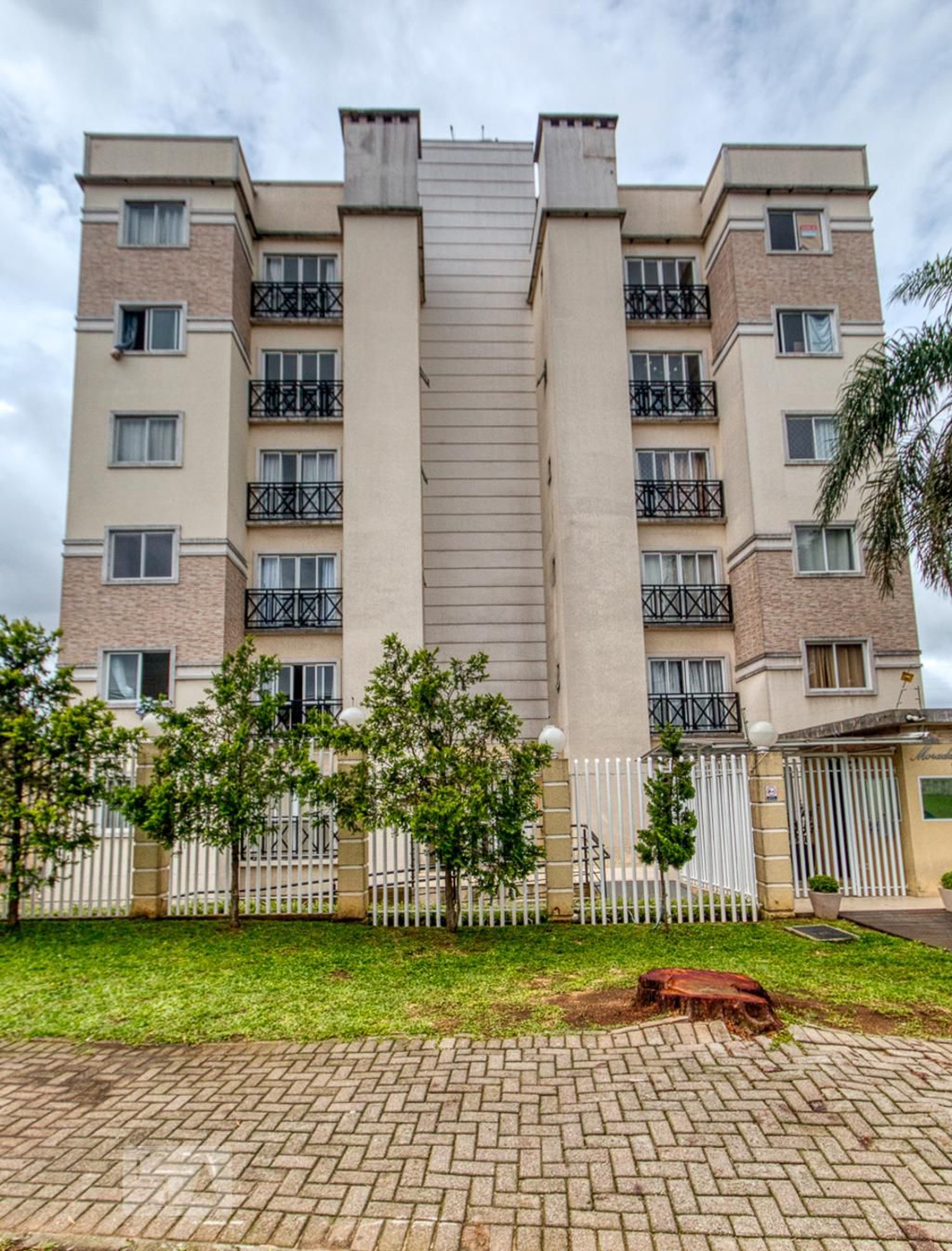 Fachada do Condomínio Condomínio Moradas Clássicas