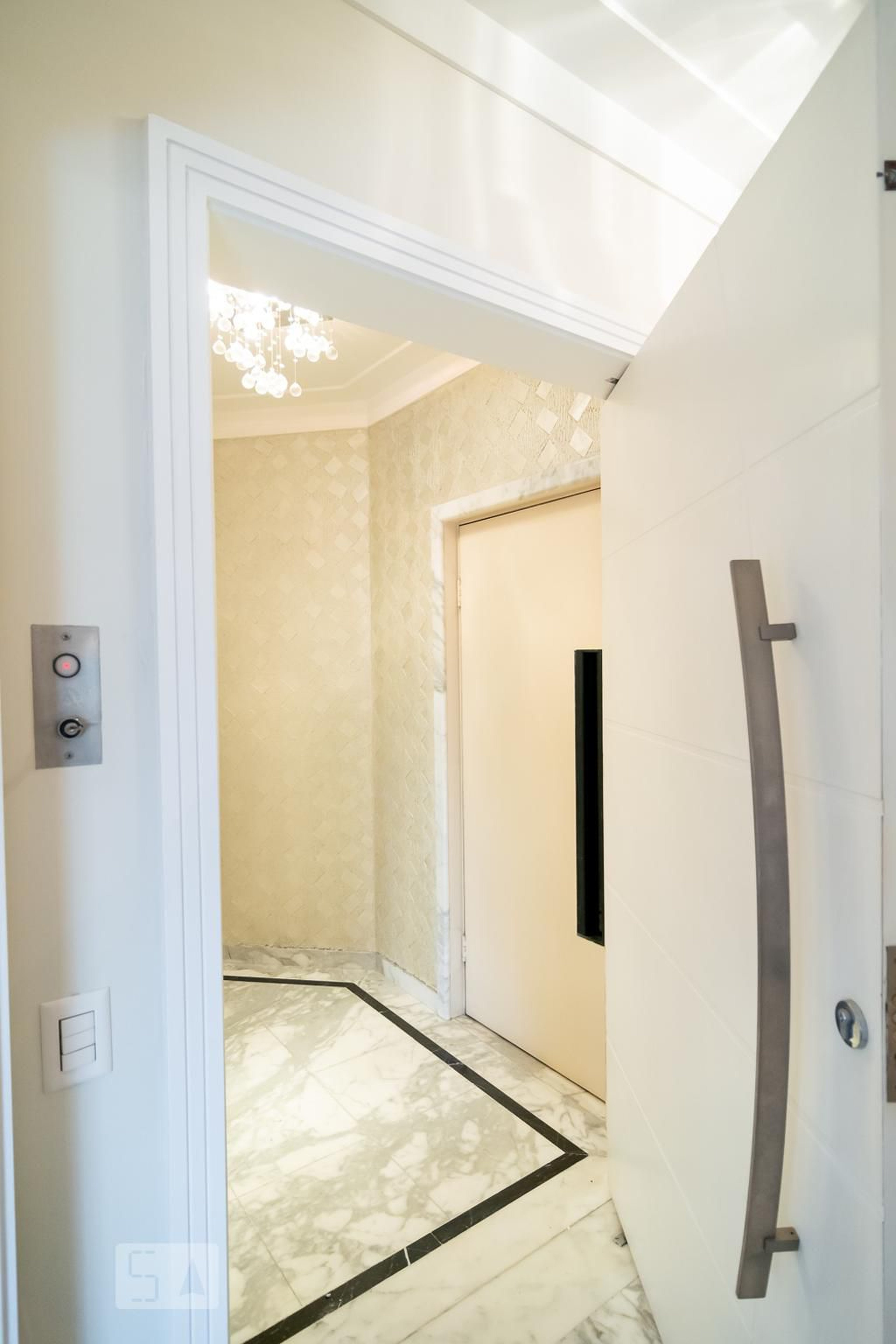 Hall Entrada - Piazza Venetto