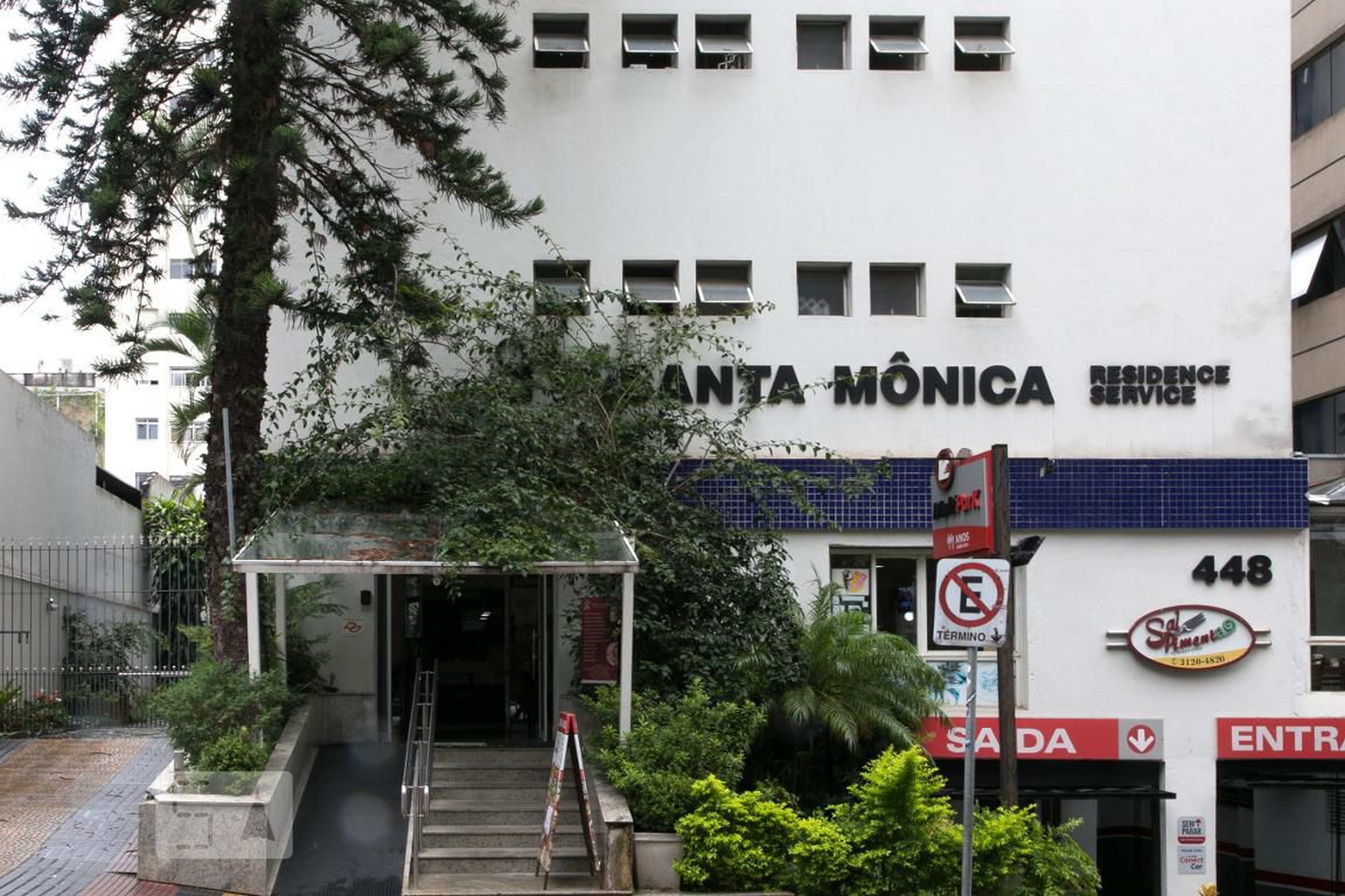 Fachada Condomínio Santa Mônica Residence Service