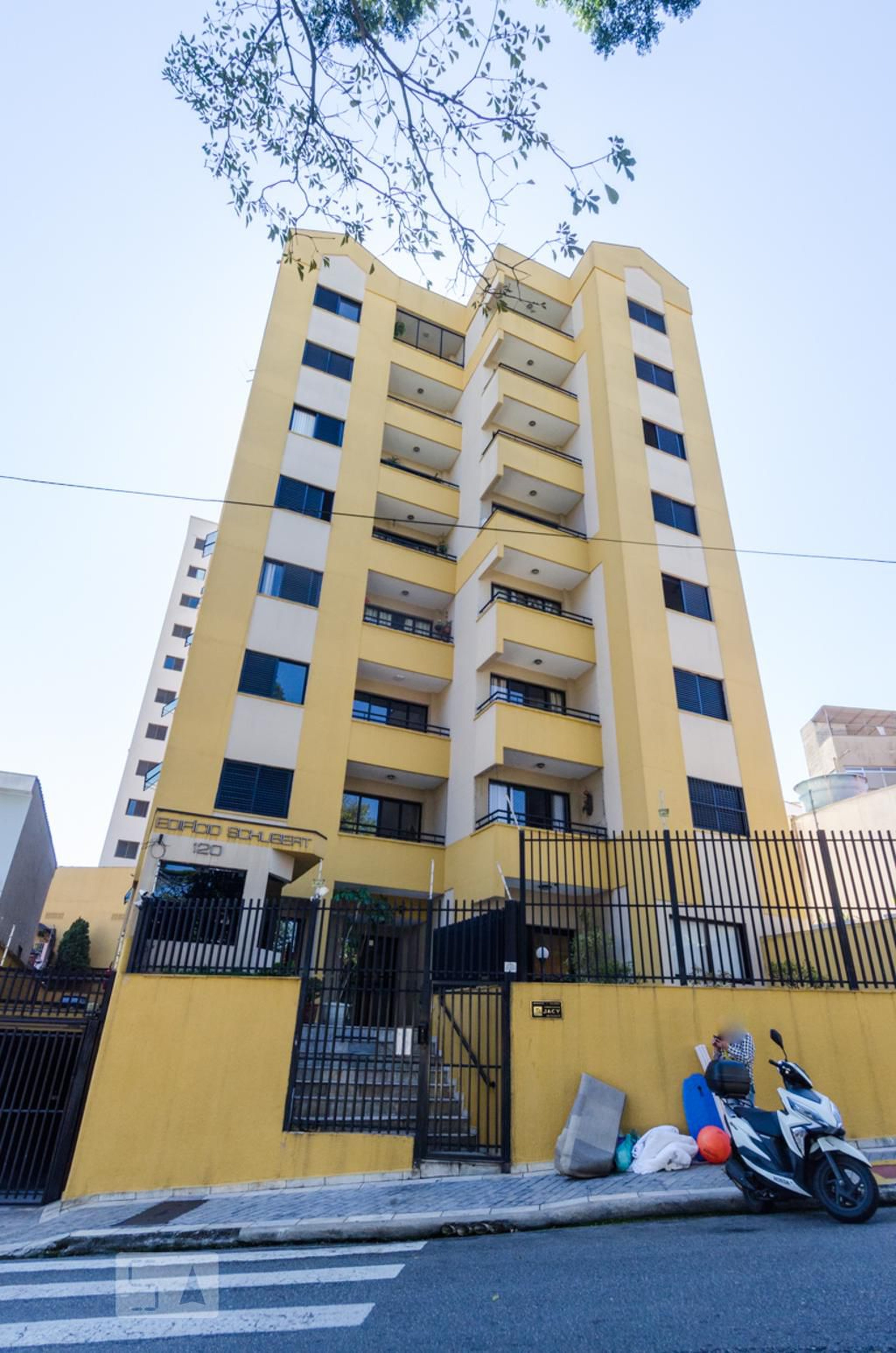 Fachada do Condomínio Edifício Schubert