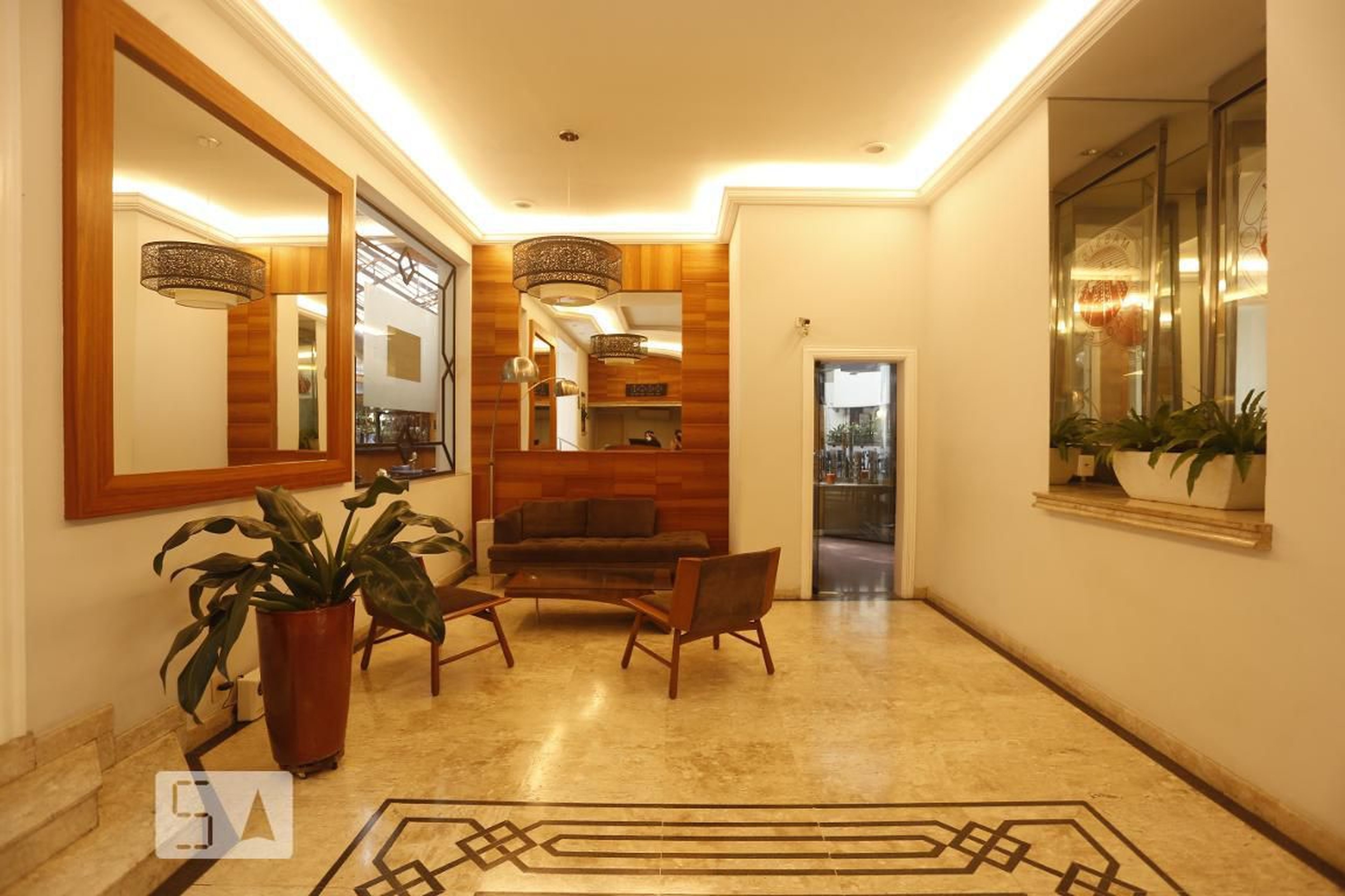 hall - Massis Five Stars