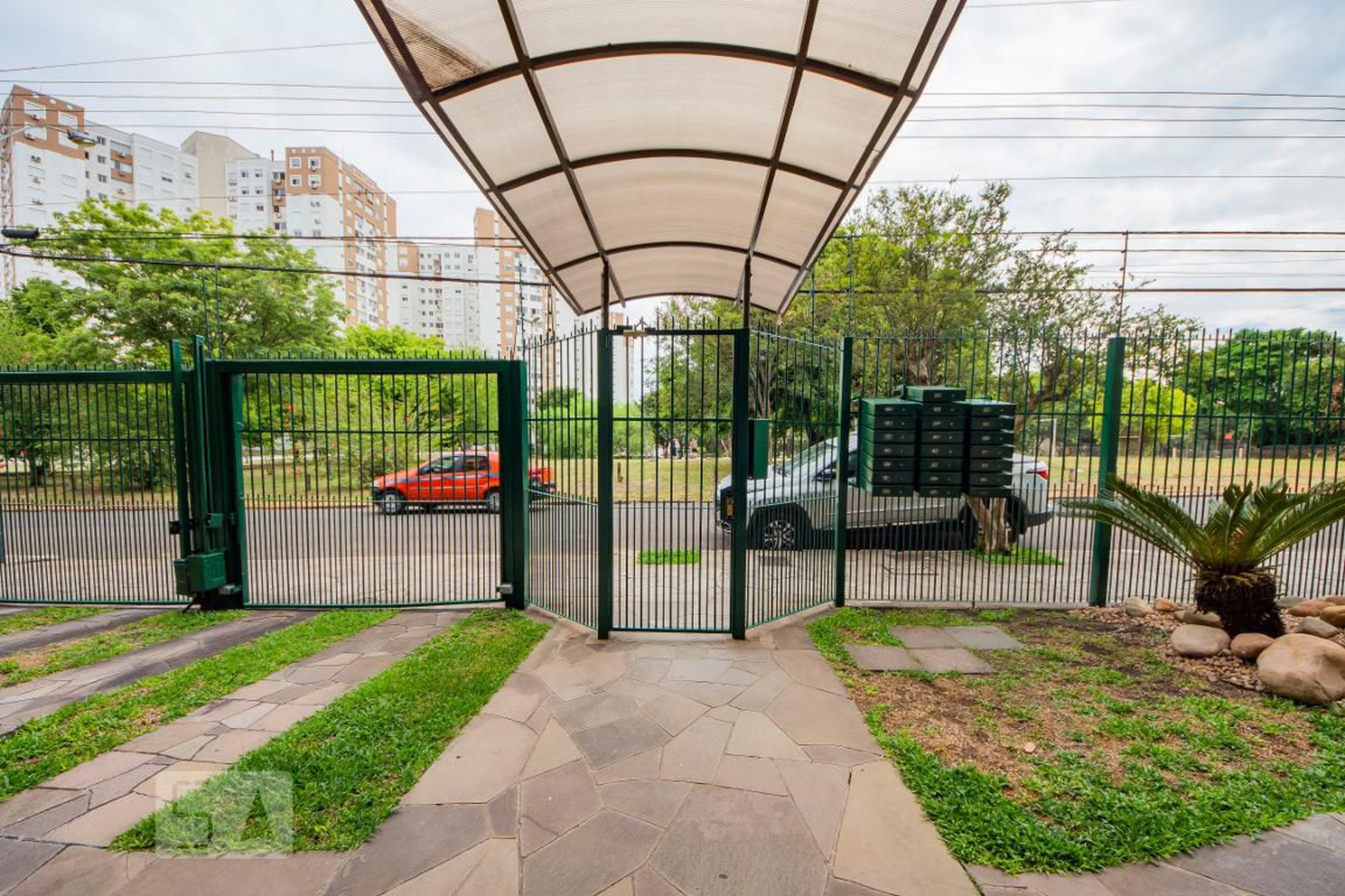 Fachada do Condomínio Condomínio Costa do Sol