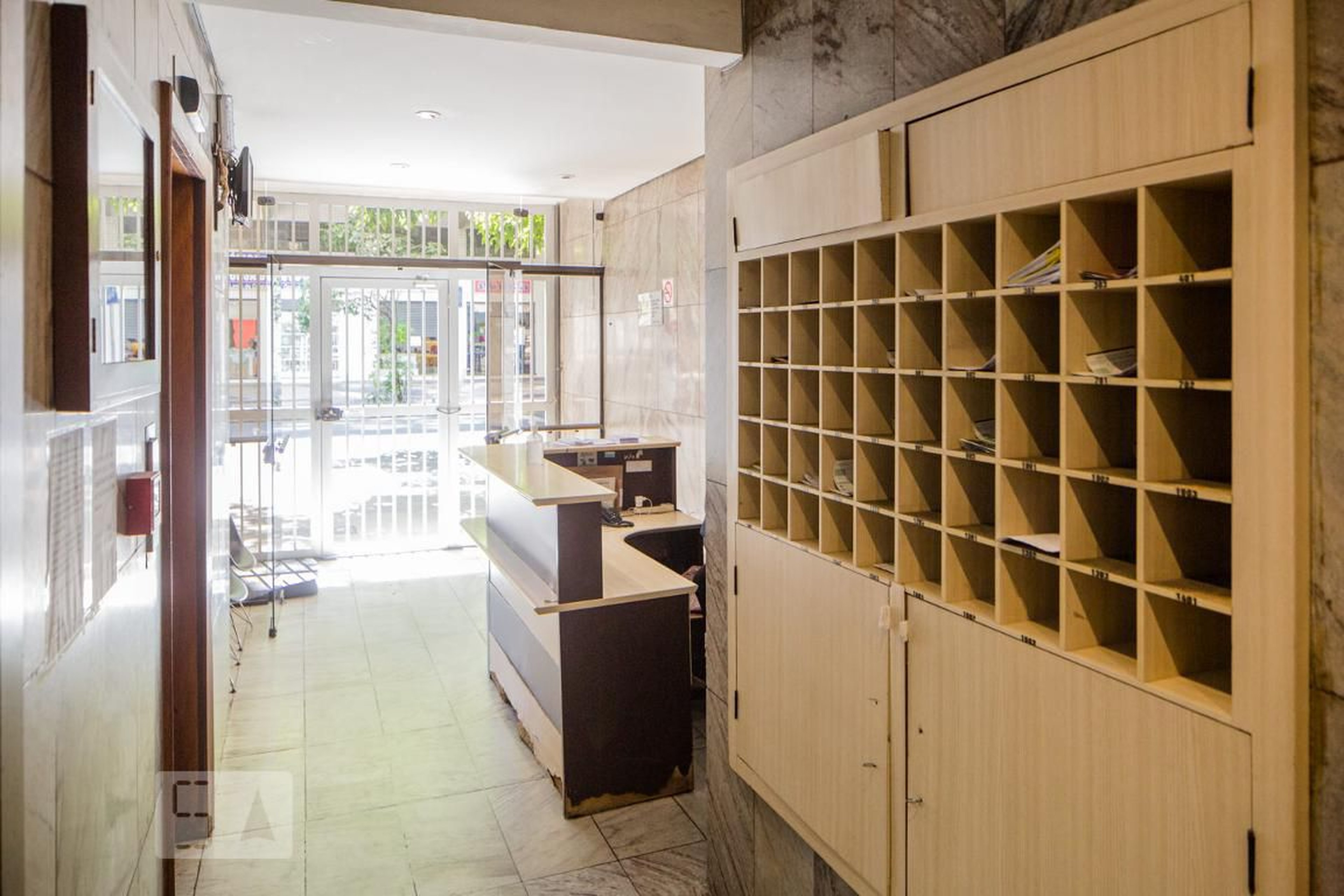 Hall de Entrada - Edifício Contagem