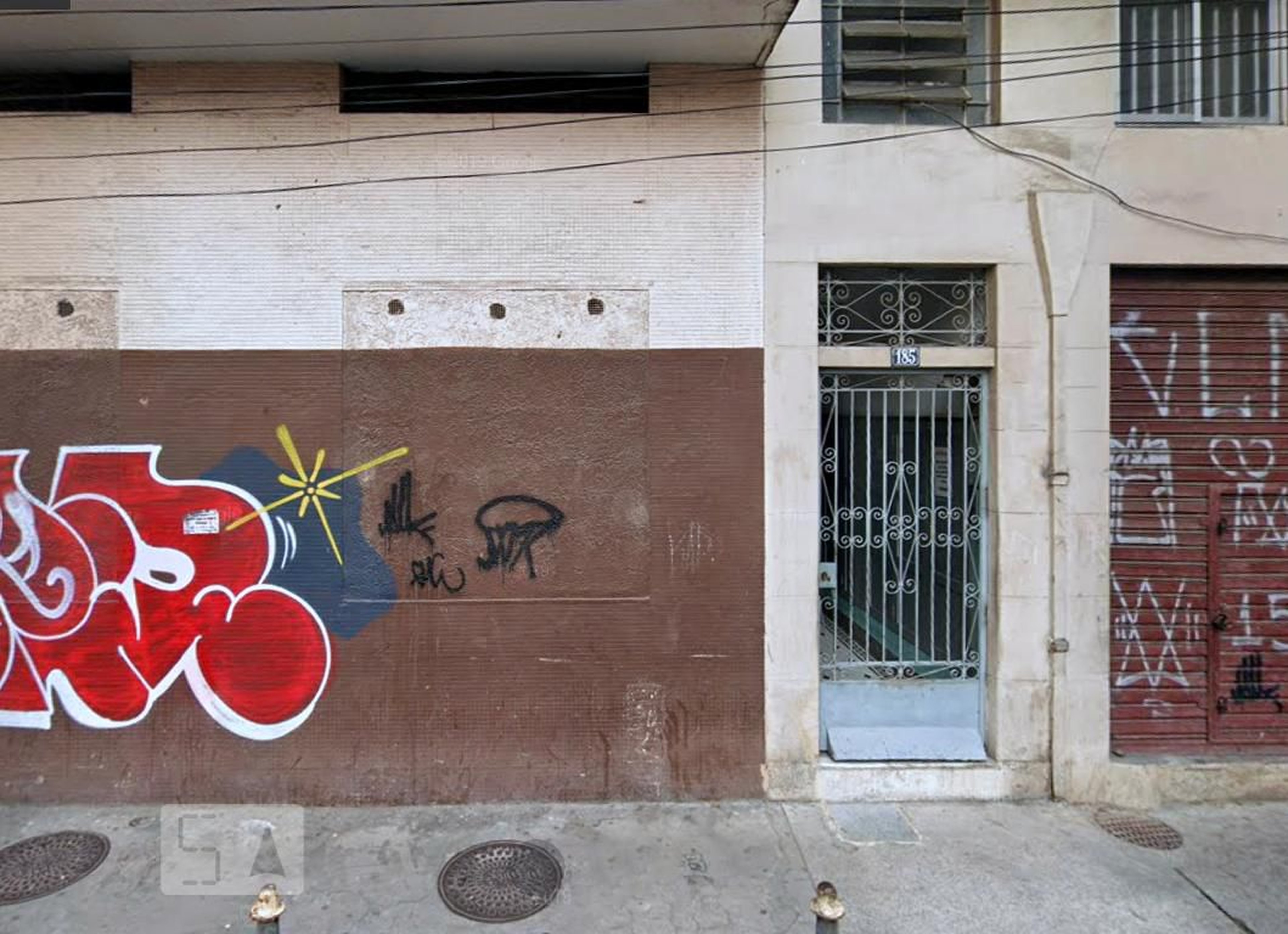 Fachada Condomínio em Rua do Rezende, 185