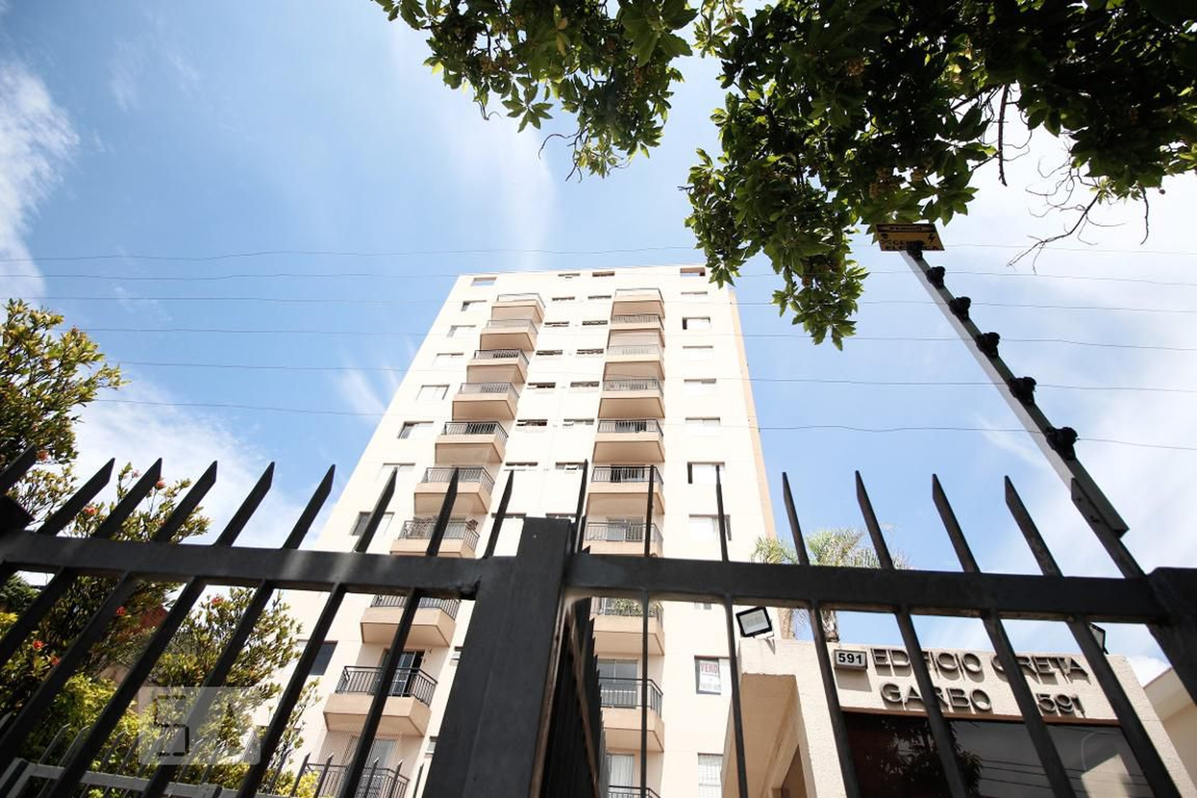 Prédio Condomínio Greta de Garbo