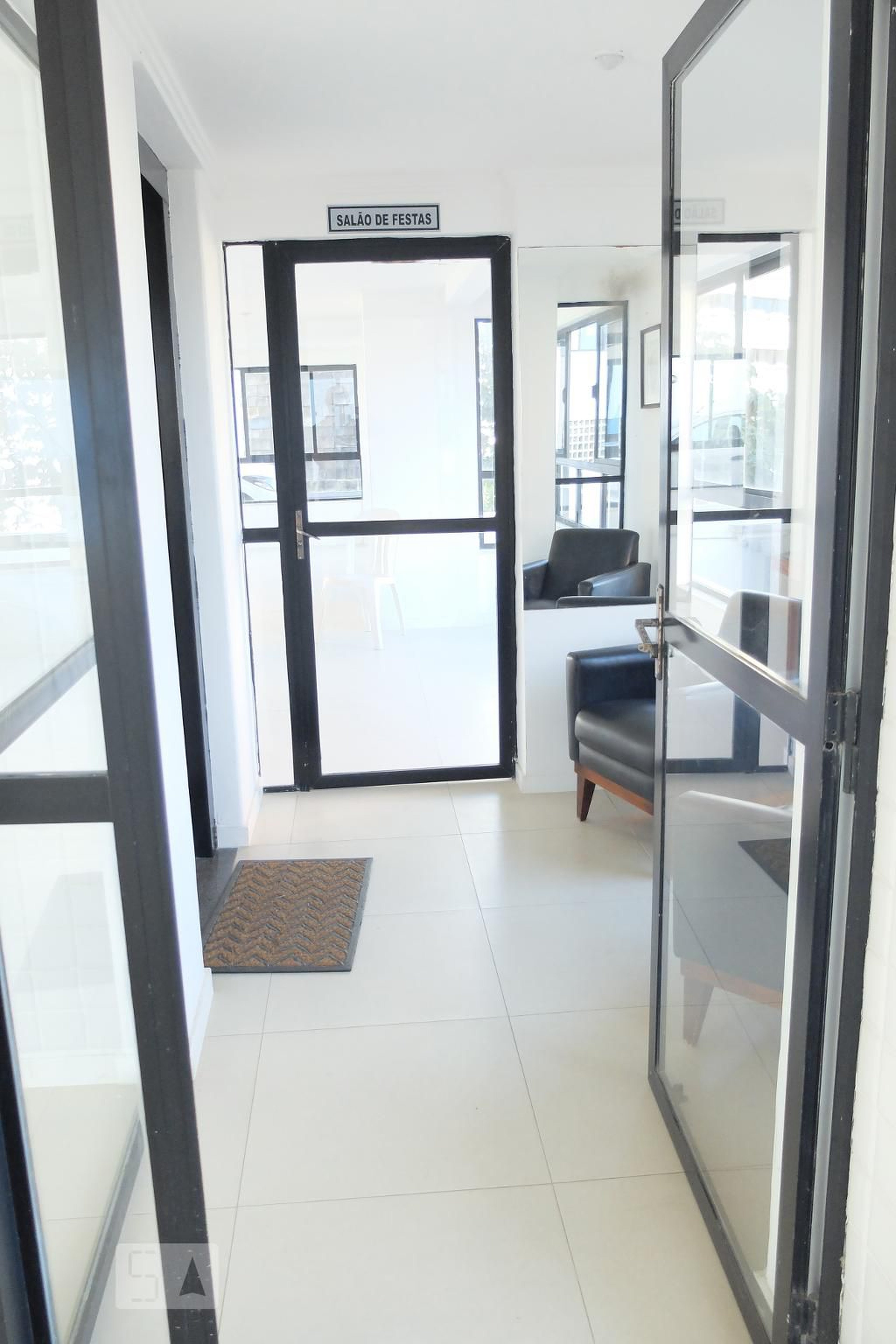 Hall de entrada - ED. Vila Bela