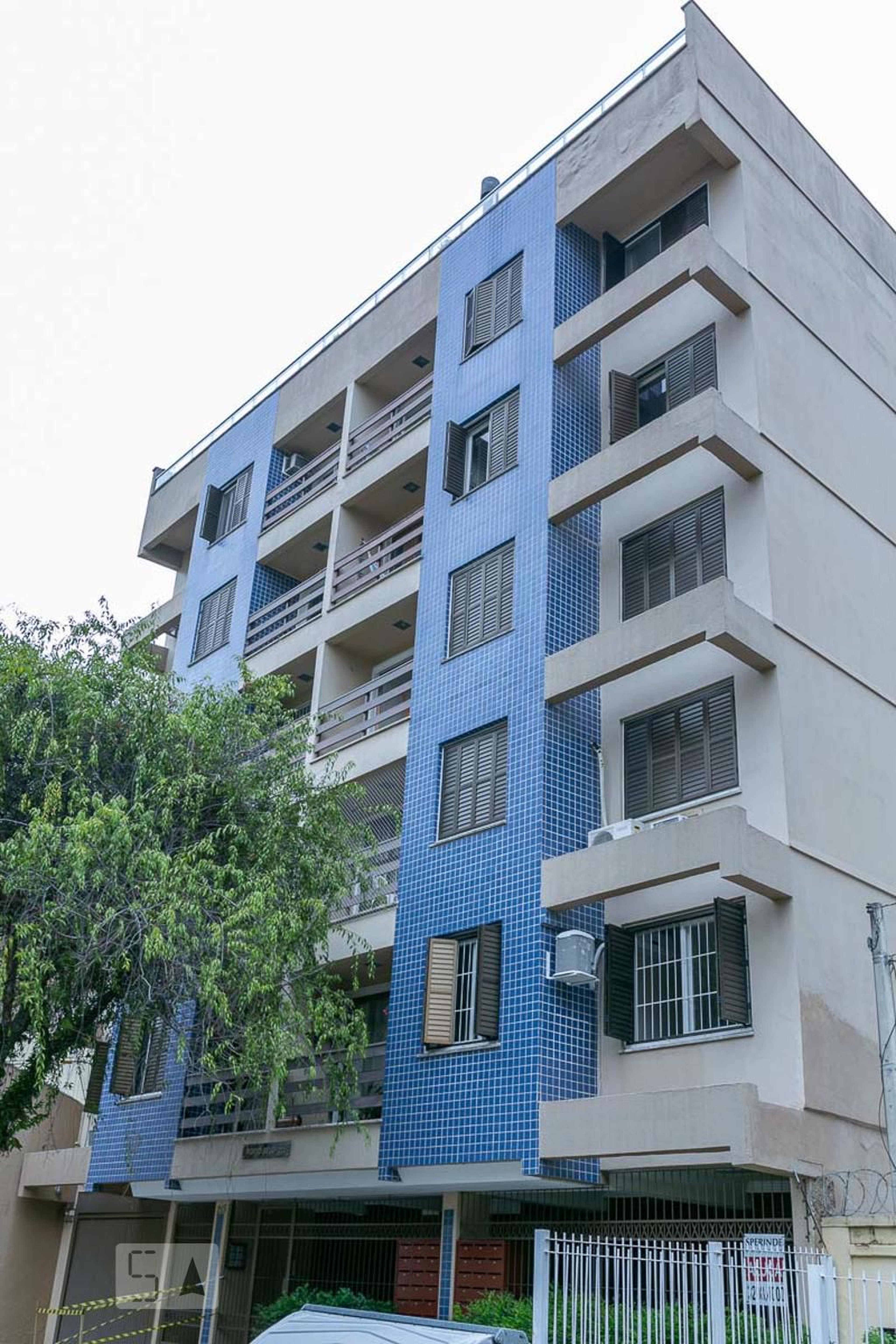 Fachada Condomínio em Rua Demétrio Ribeiro, 215