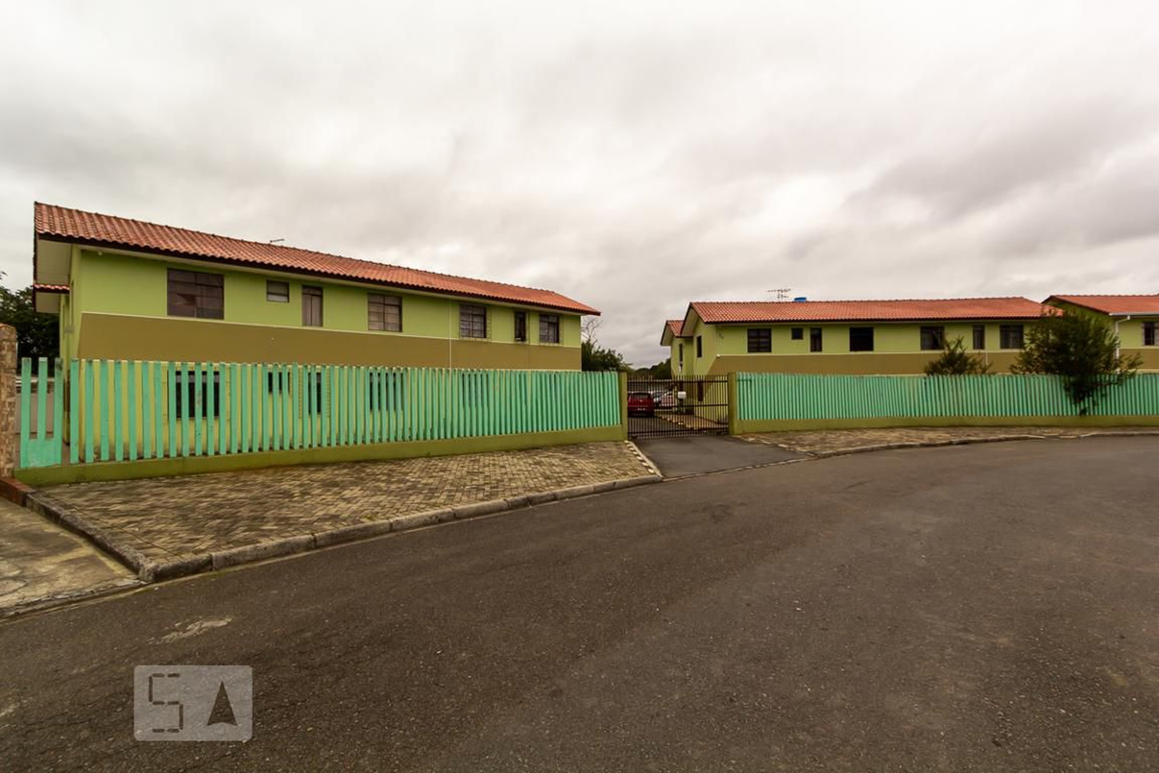Fachada do Condomínio Condomínio Alfeneiros