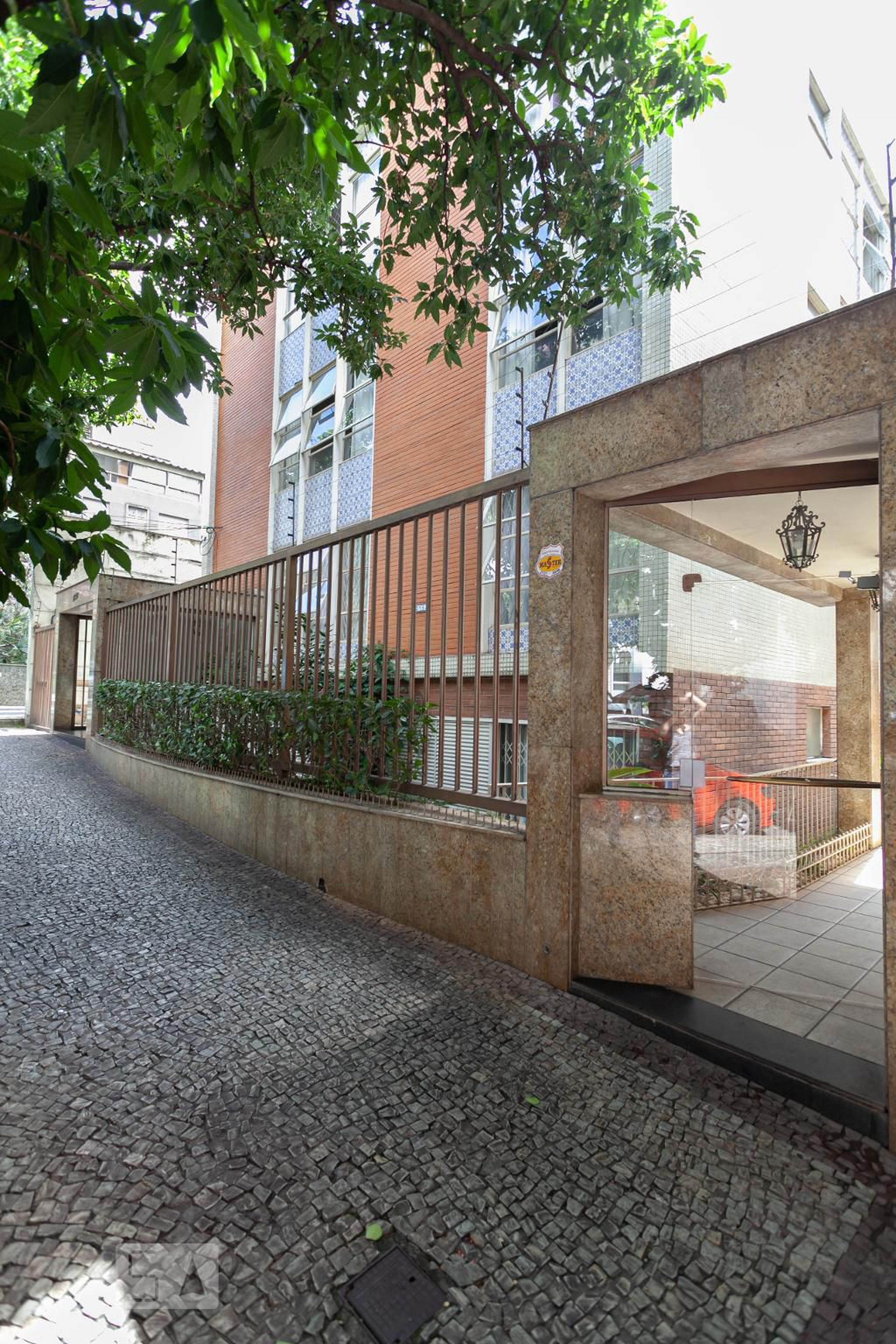 Fachada Condomínio em Rua Espírito Santo, 2152