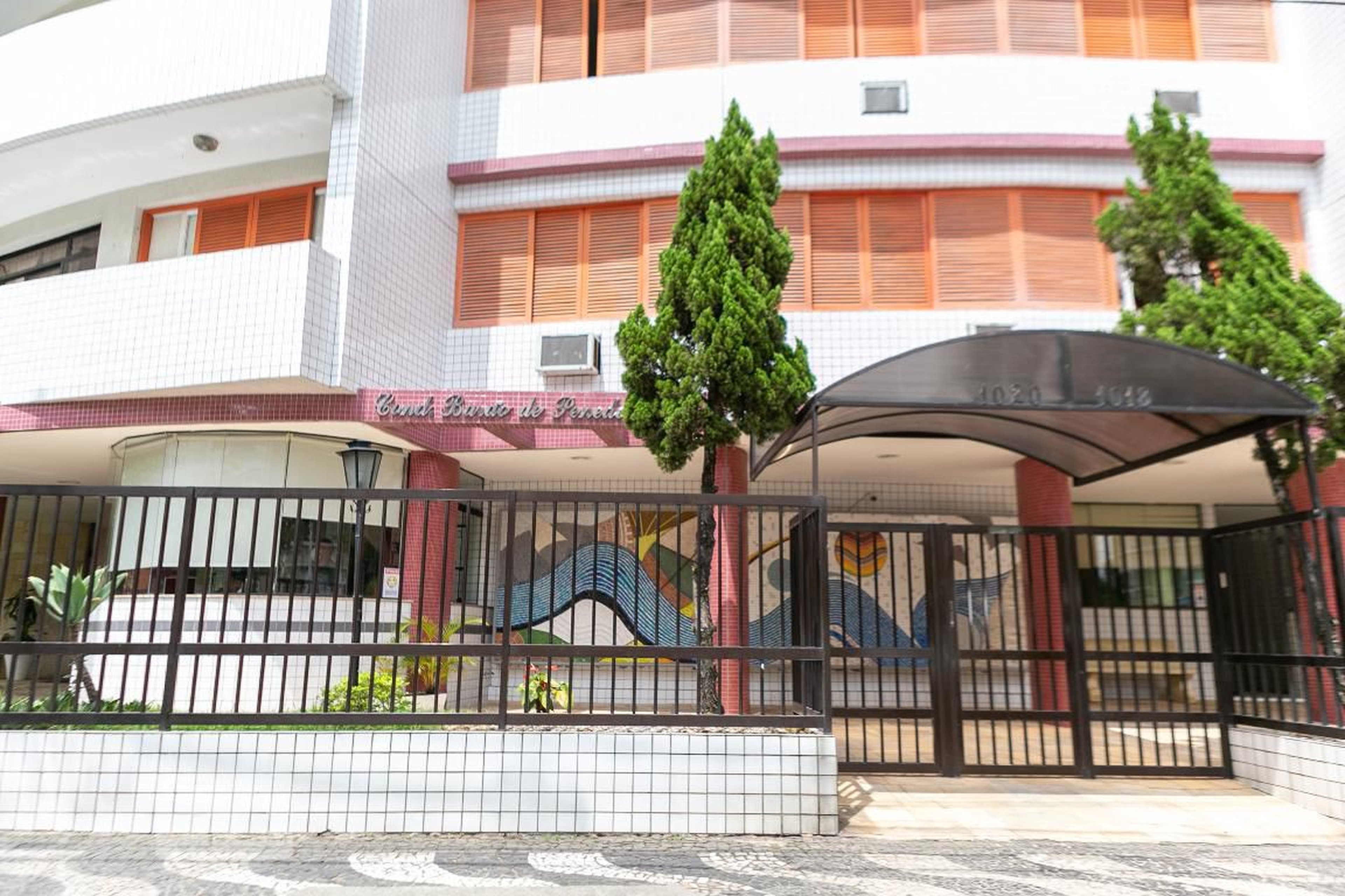 Fachada Condomínio Barão de Penedo