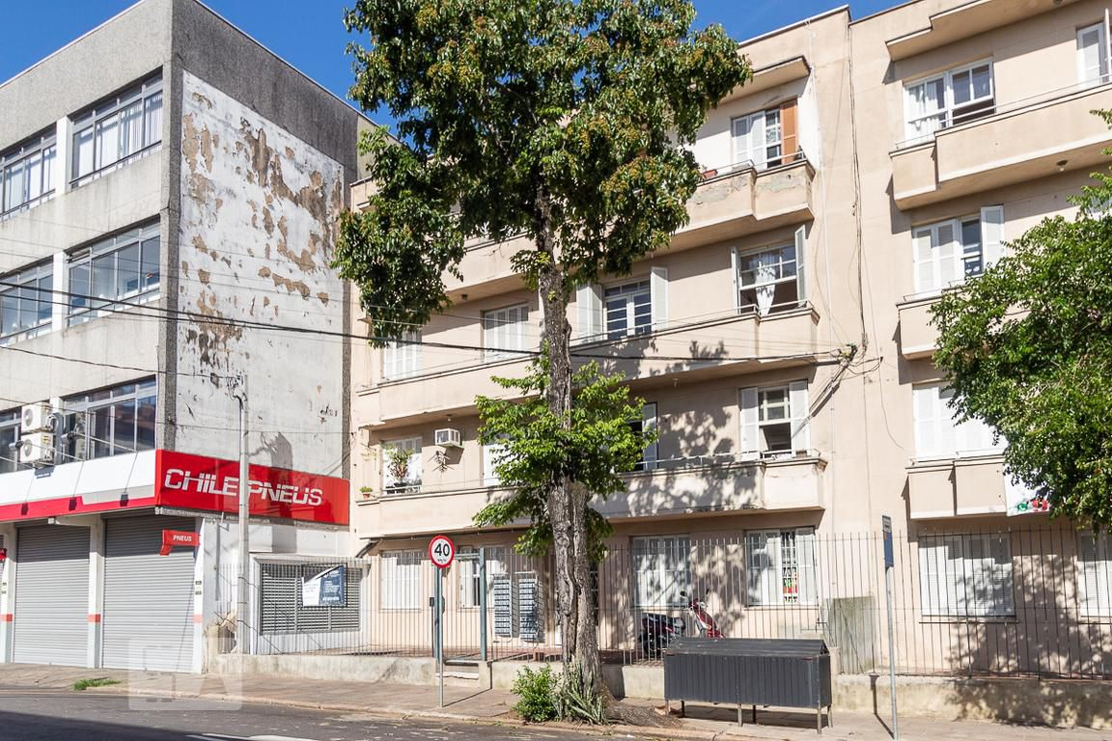 Fachada Condomínio em Avenida Pernambuco, 1622