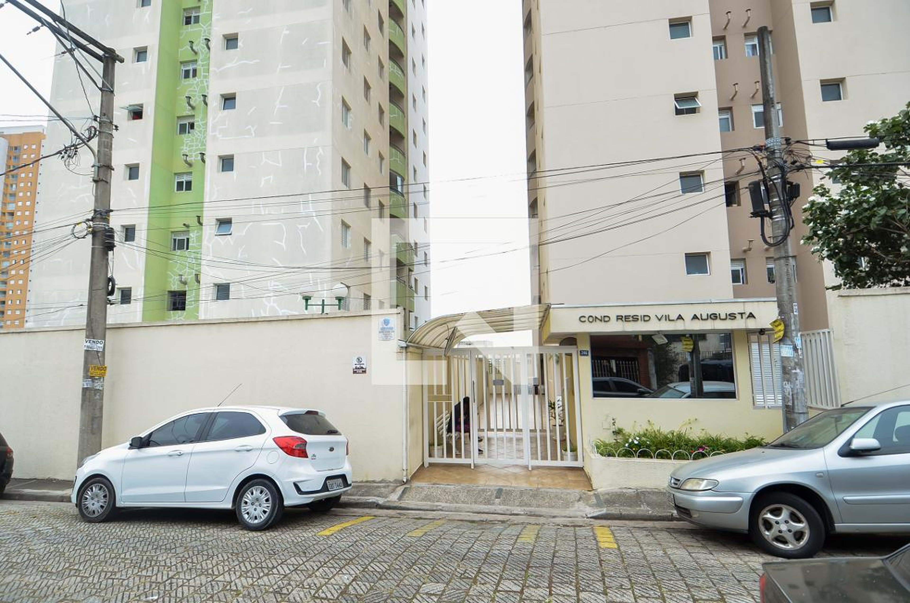 Fachada do Condomínio Residencial Vila Augusta