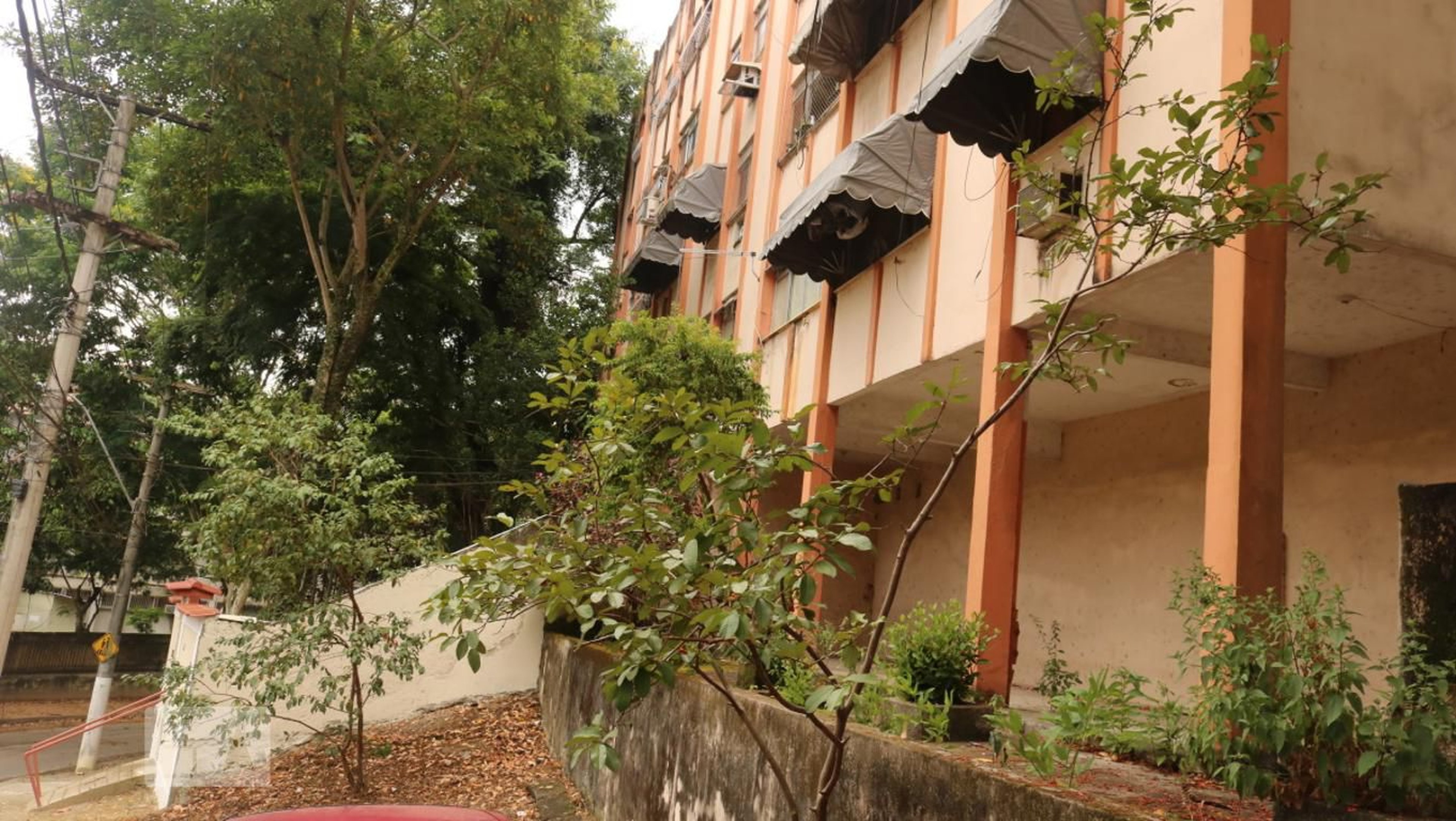 Fachada do Condomínio Condomínio Santos Dumont