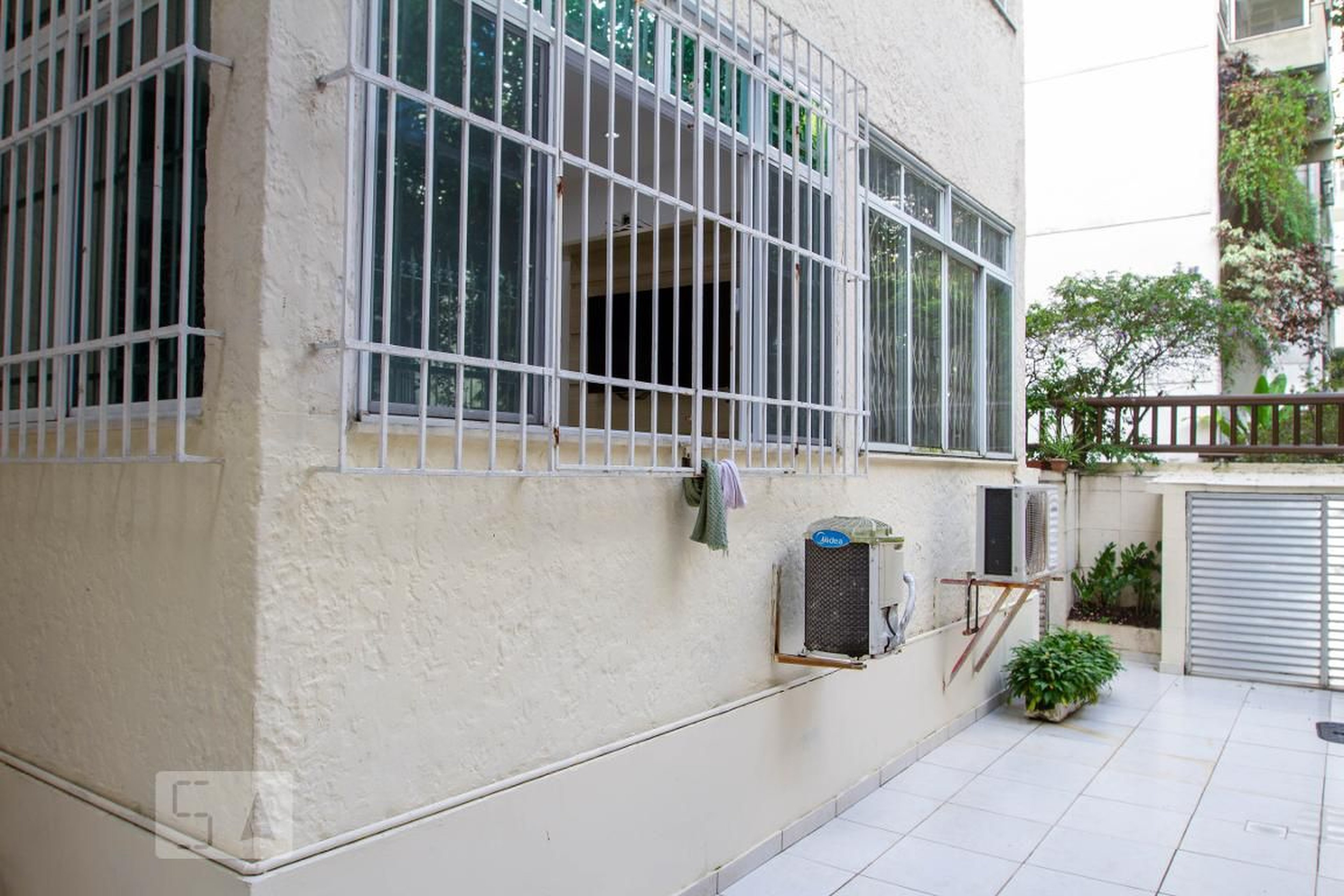 Entrada do Prédio - null