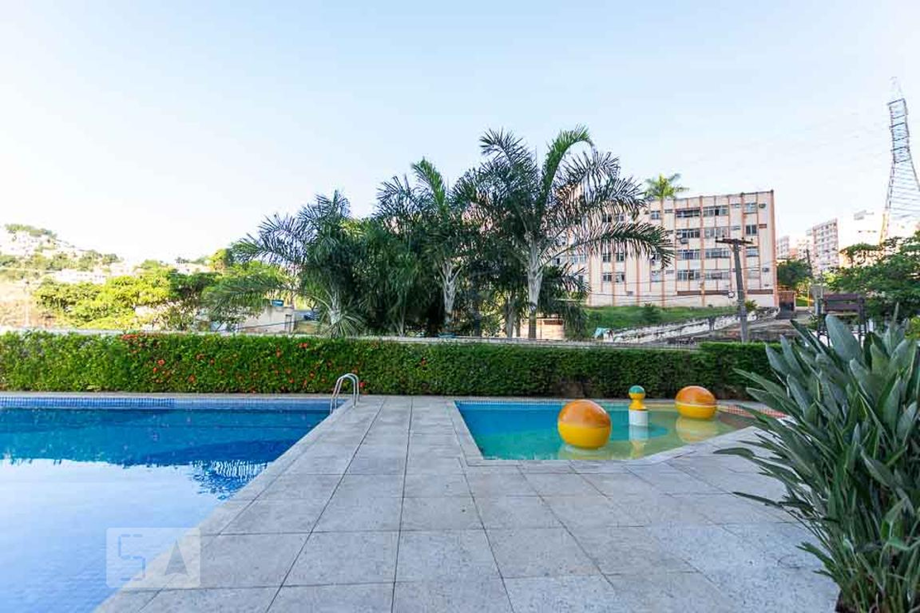 Piscina - Grand Life Icaraí