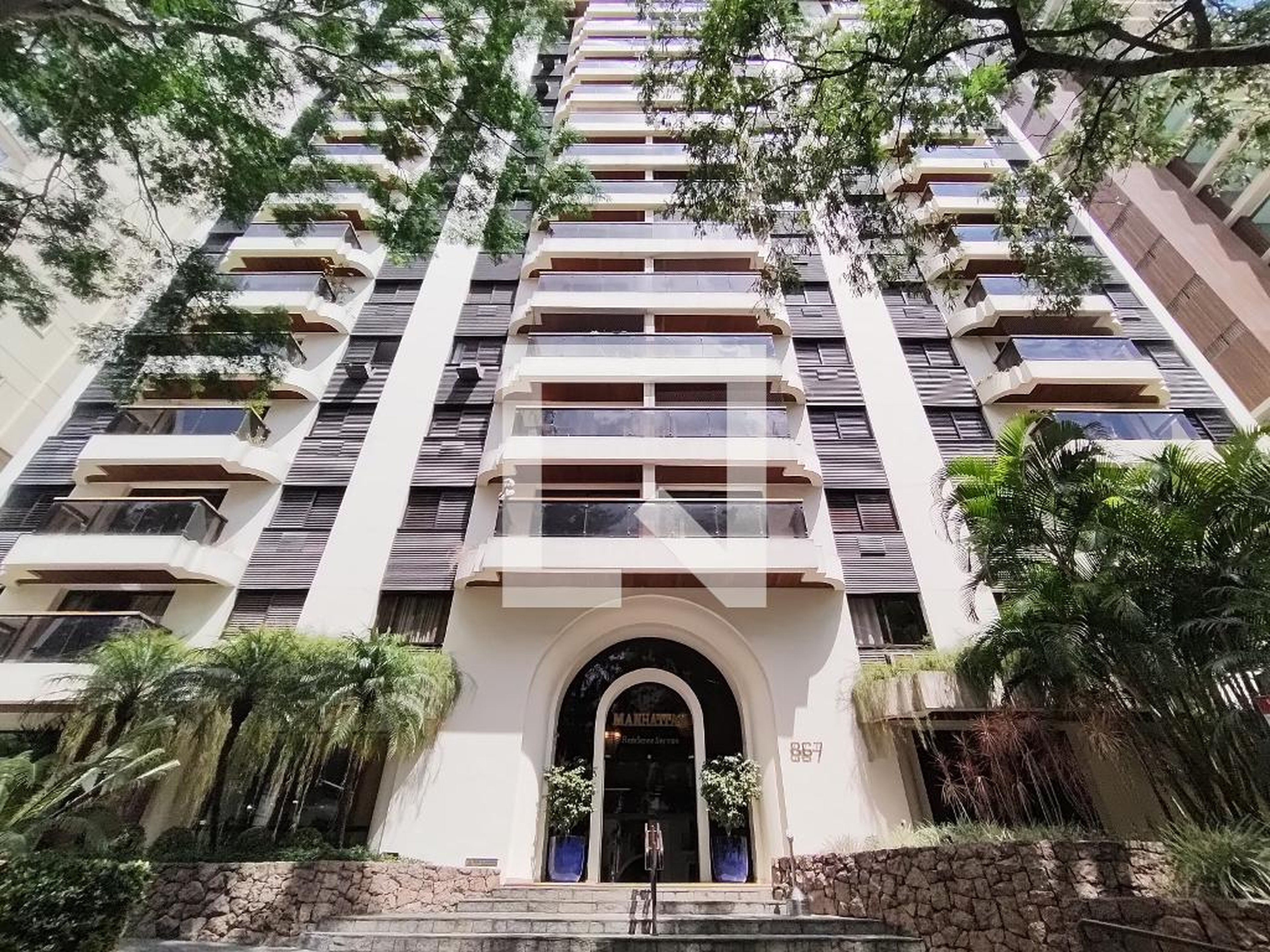 Fachada Edifício Manhattan Residence Service