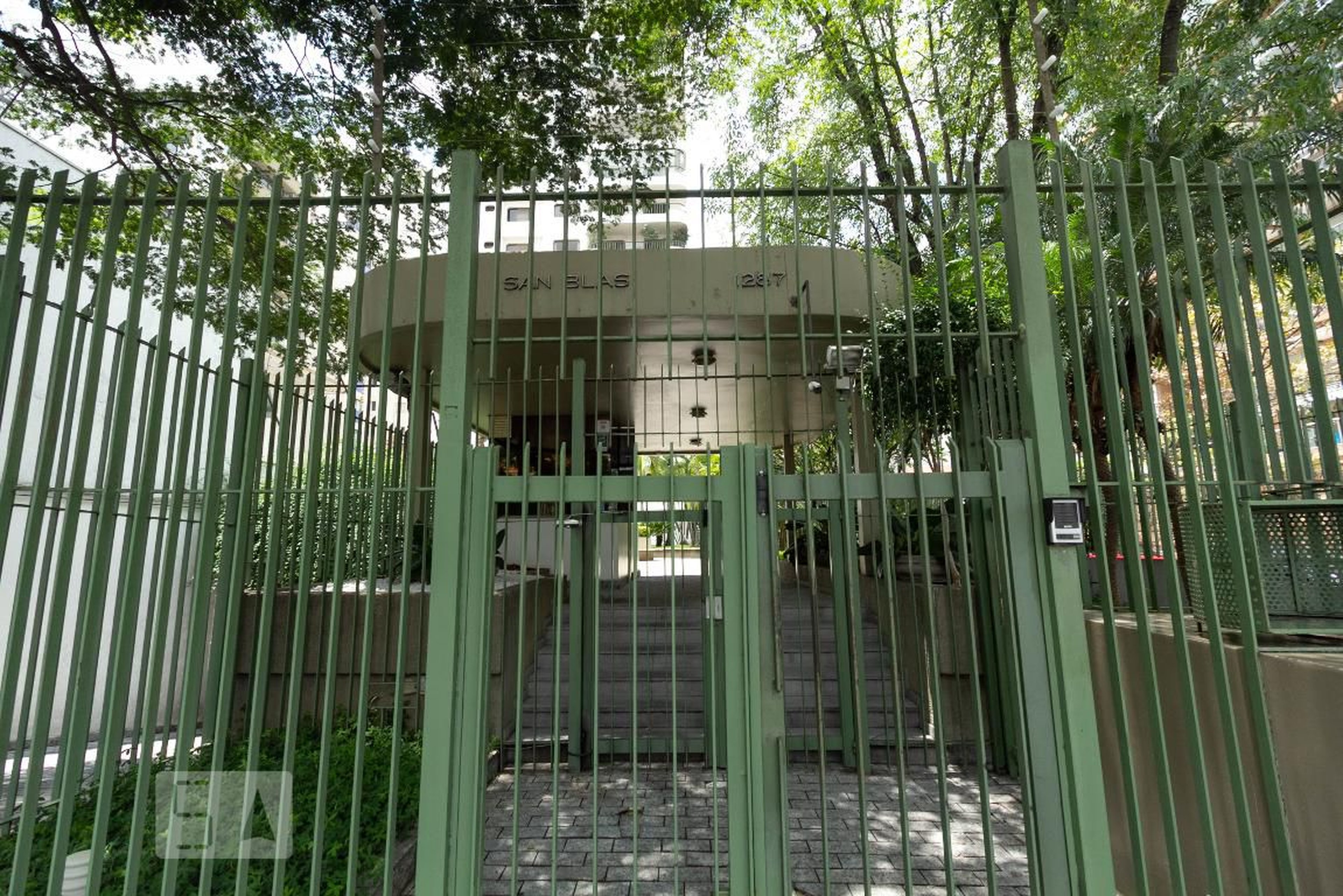 Fachada Condomínio San Blas