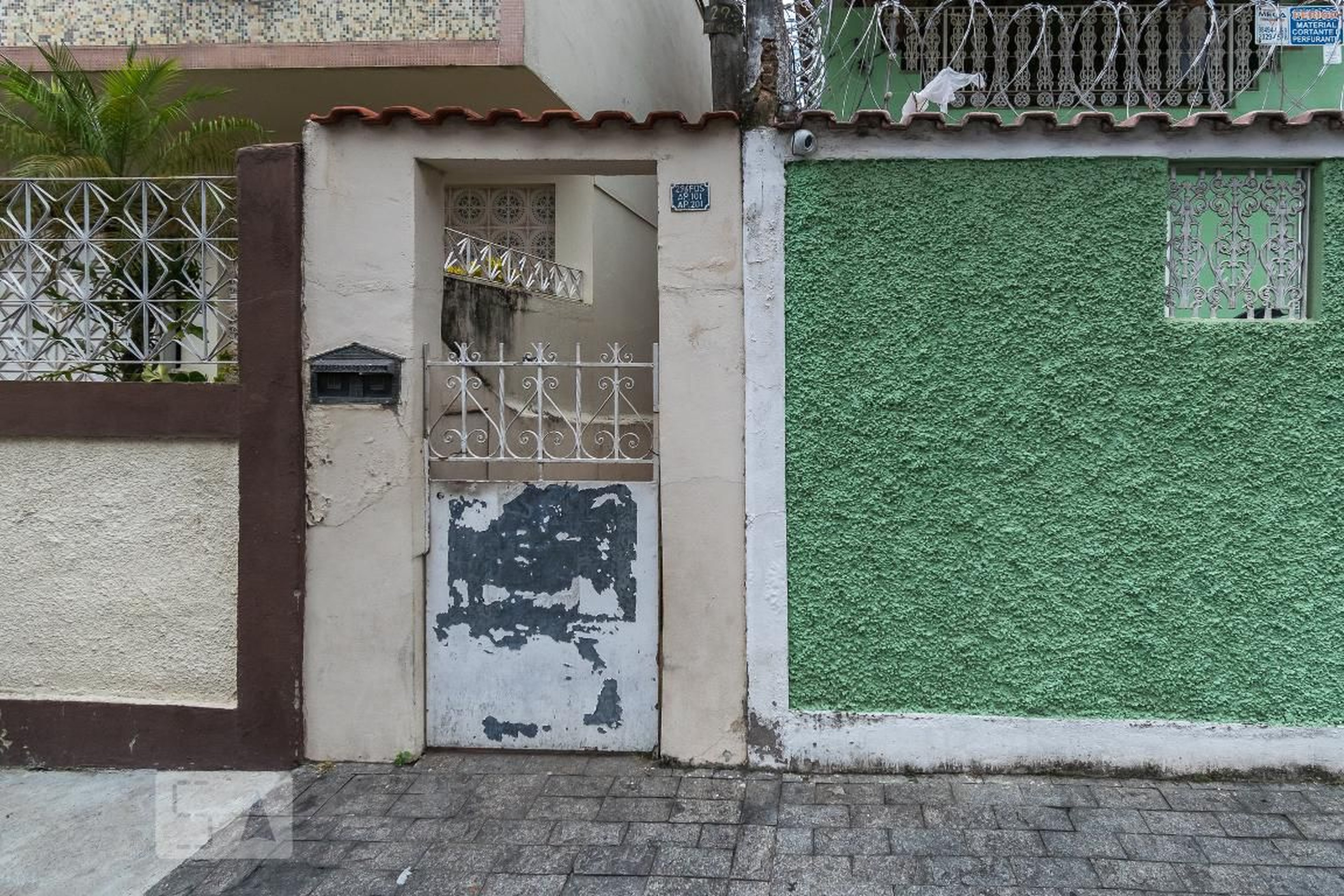 Fachada Condomínio em Travessa da Brandura, 296