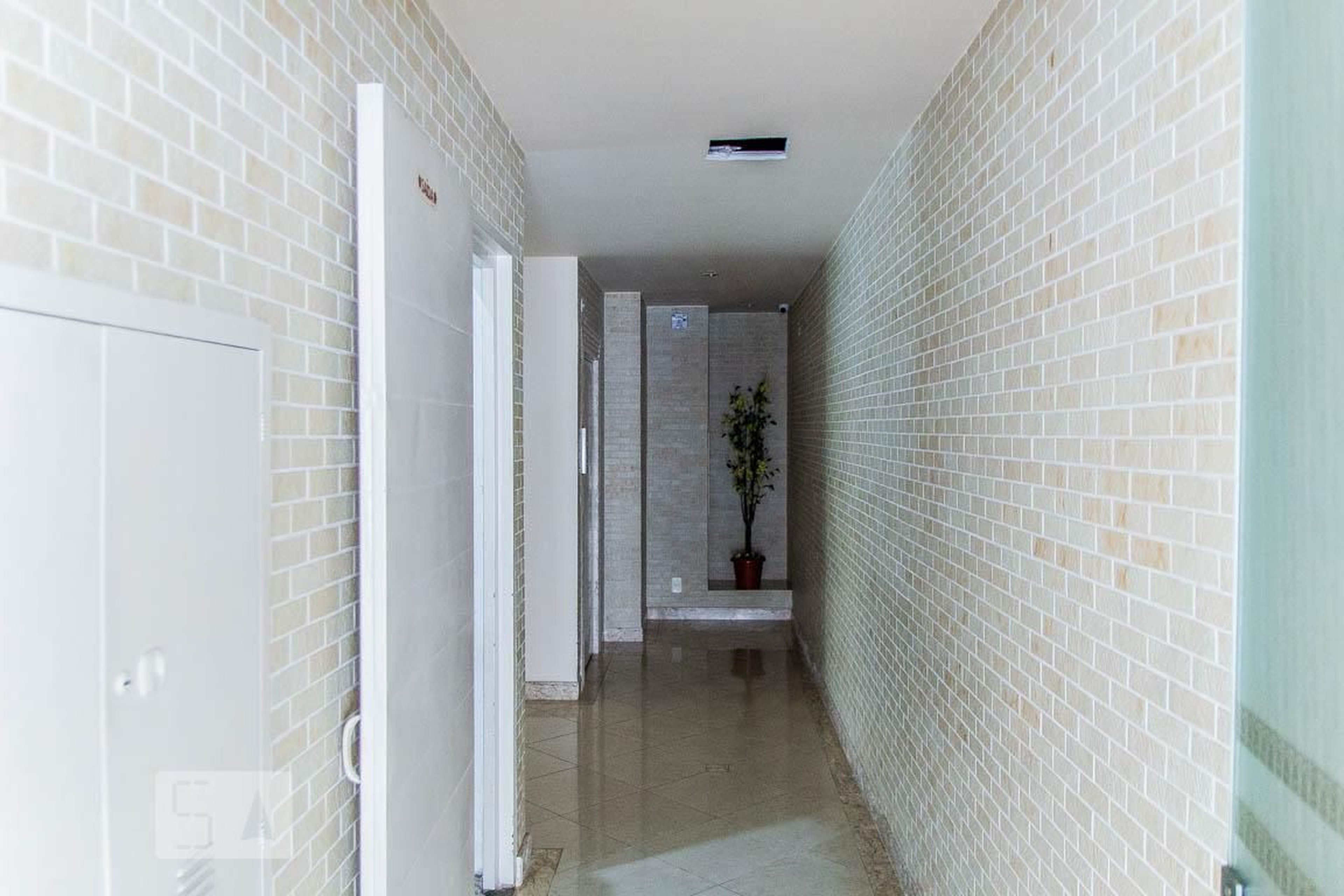 Hall de Entrada - Solar Jmancini