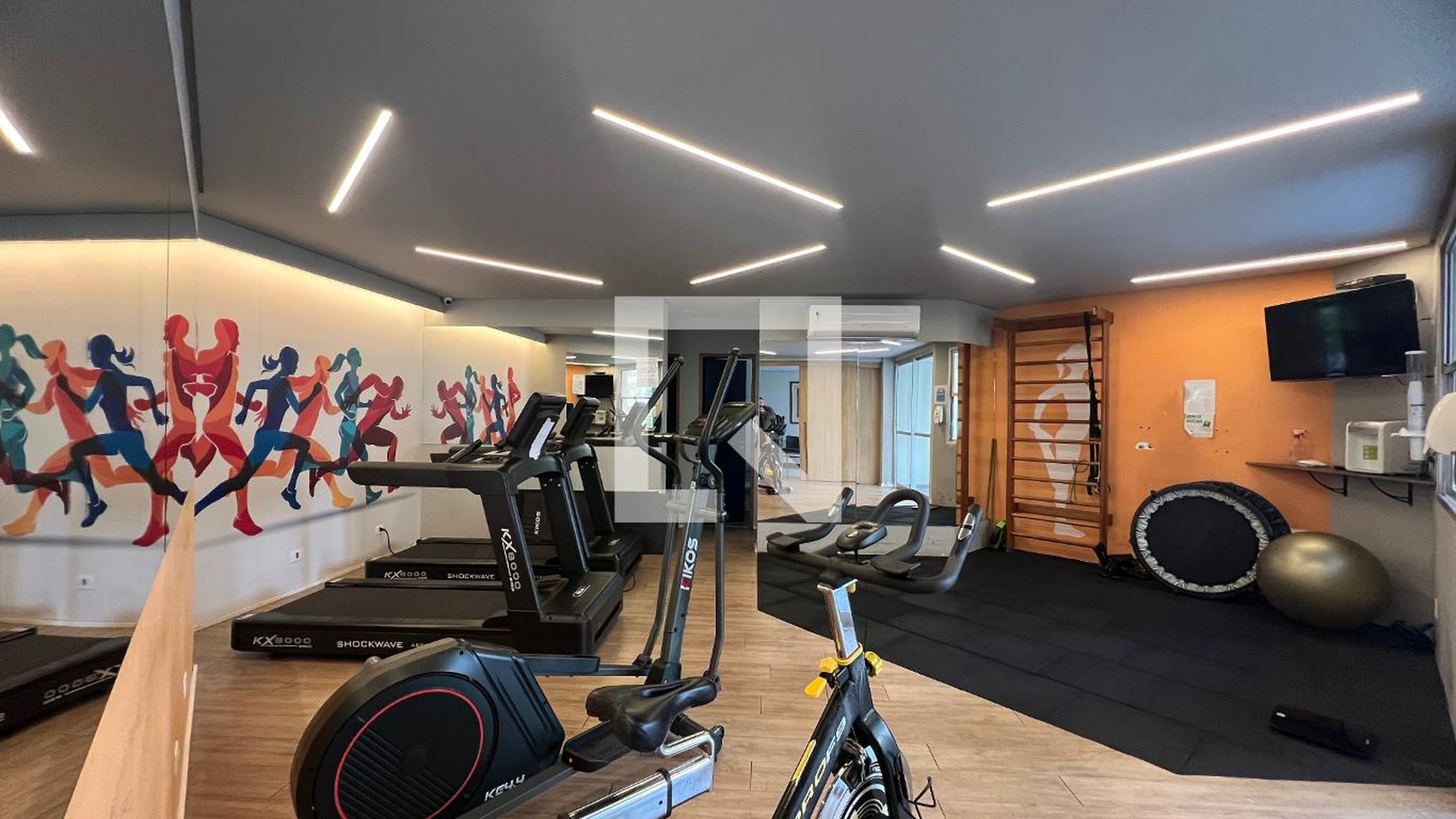Academia - West Hills Loft