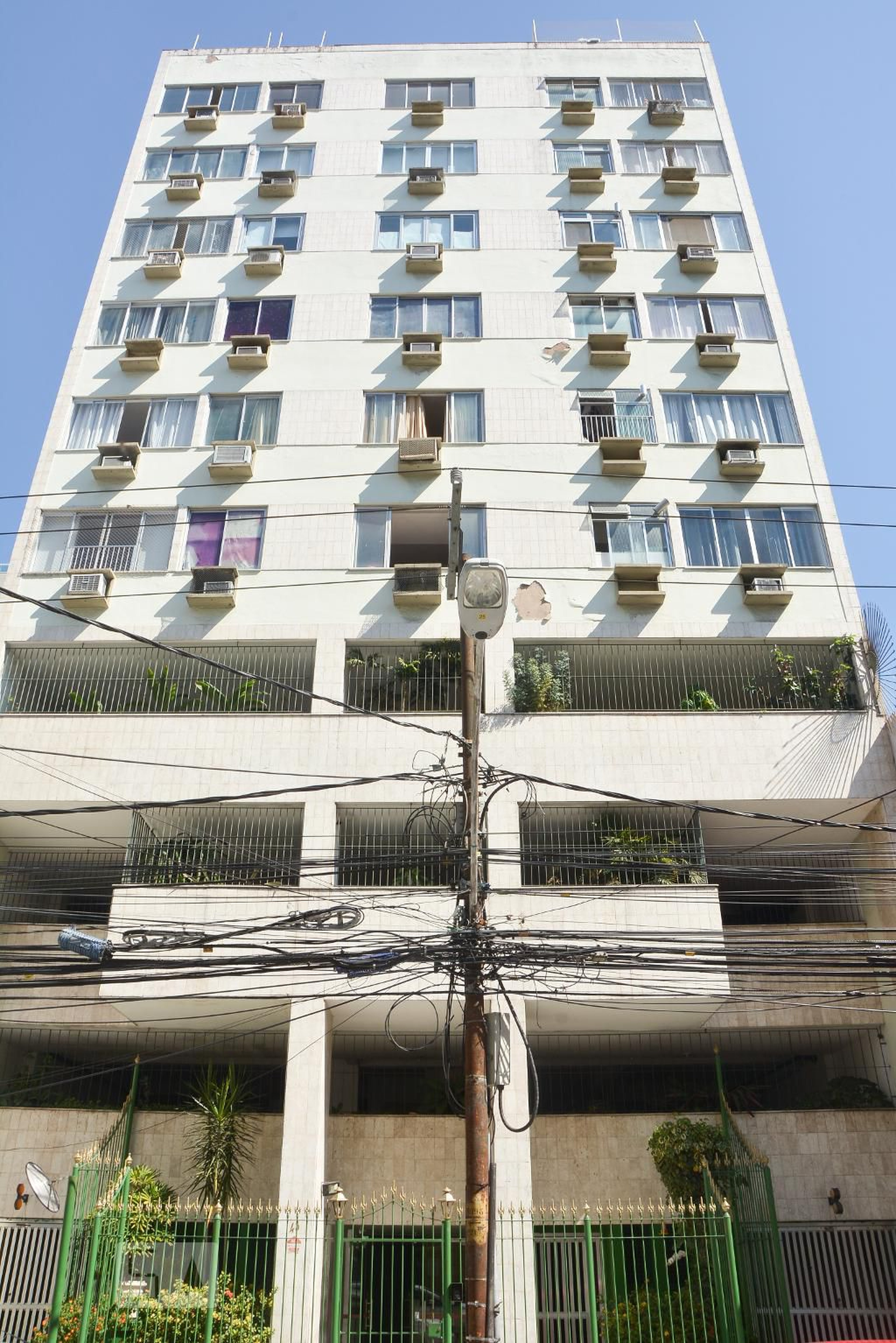 Fachada Condomínio D Louiza