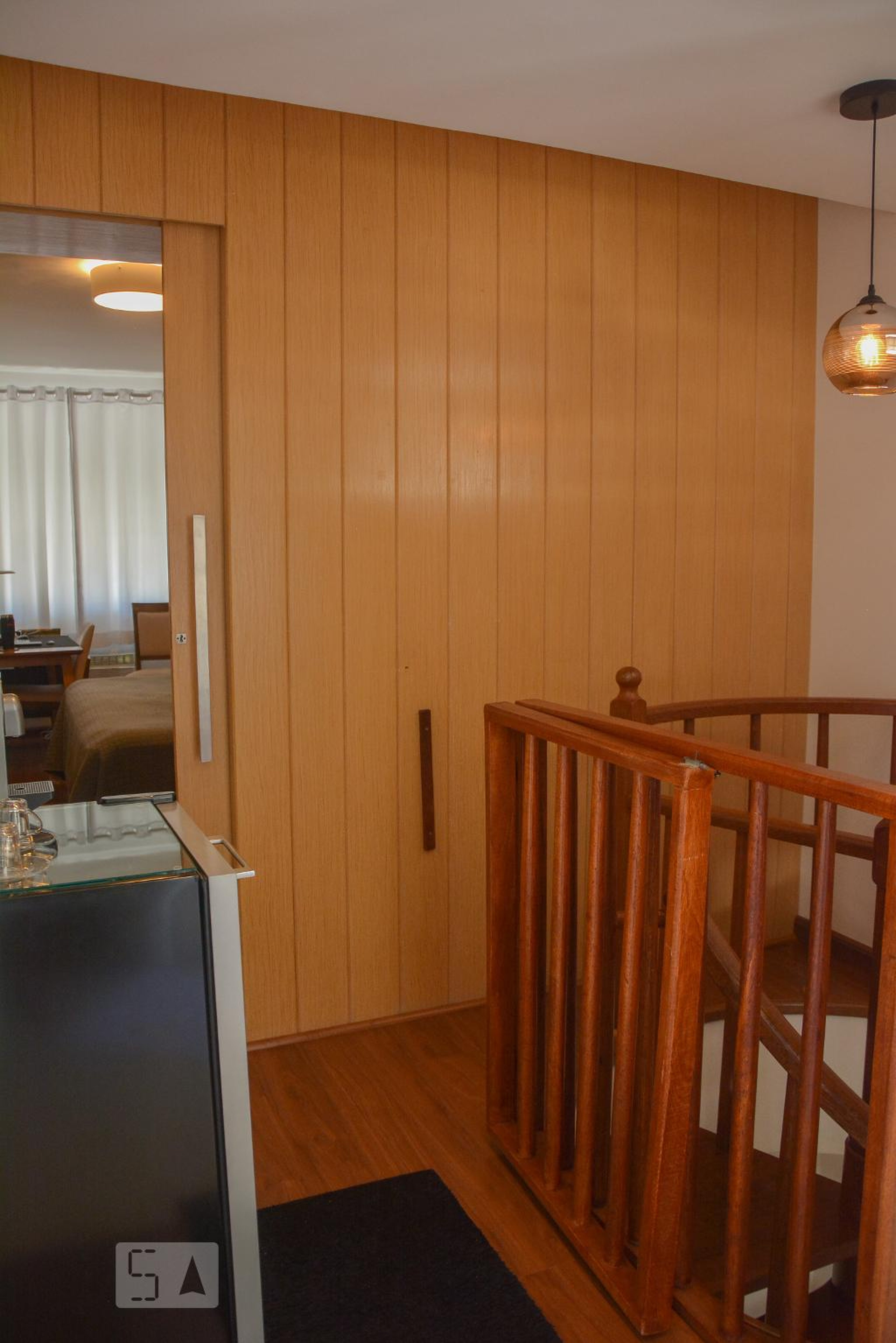 Hall - D Louiza