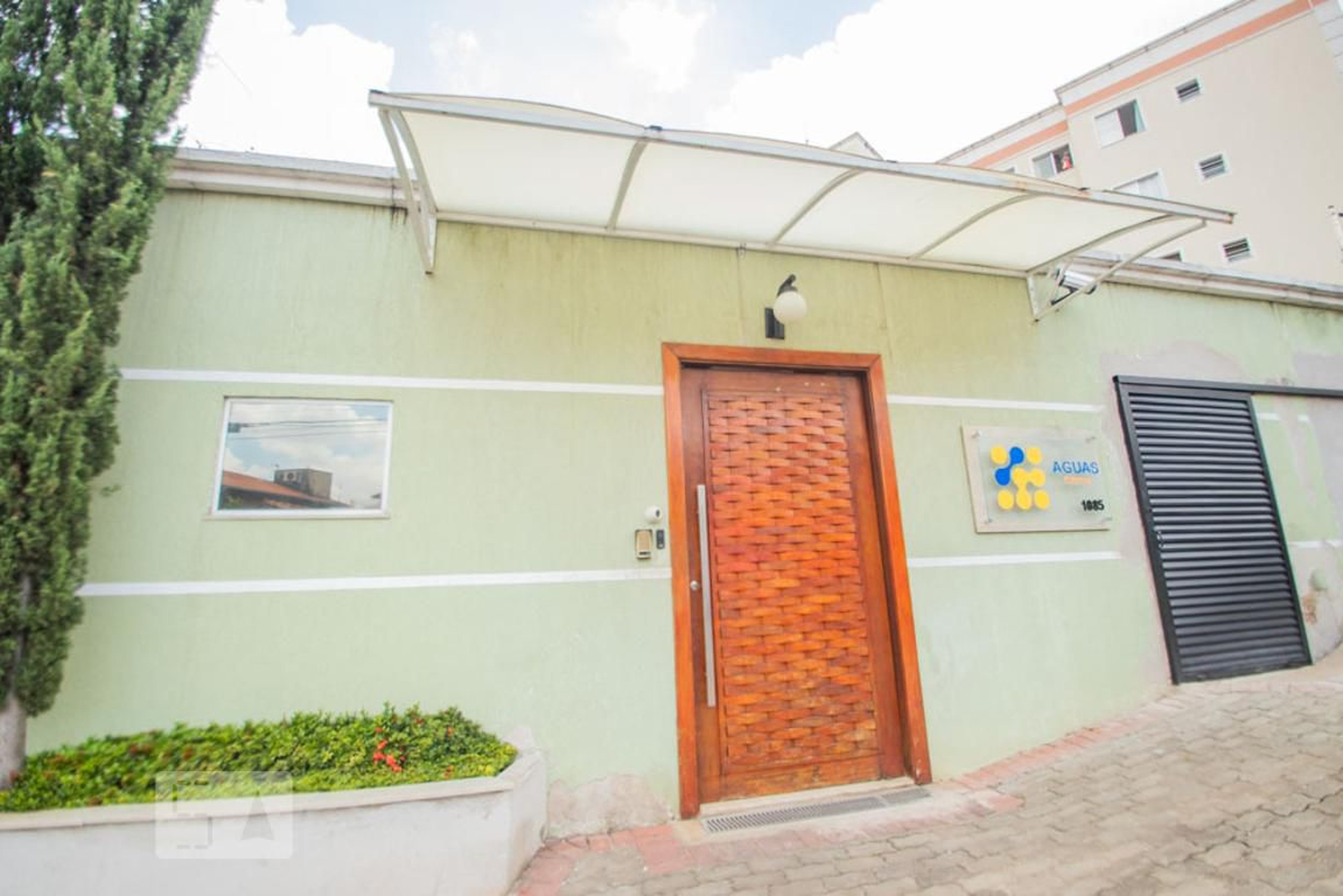 fachada Condomínio em Rua Visconde de Congonhas do Campo, 502