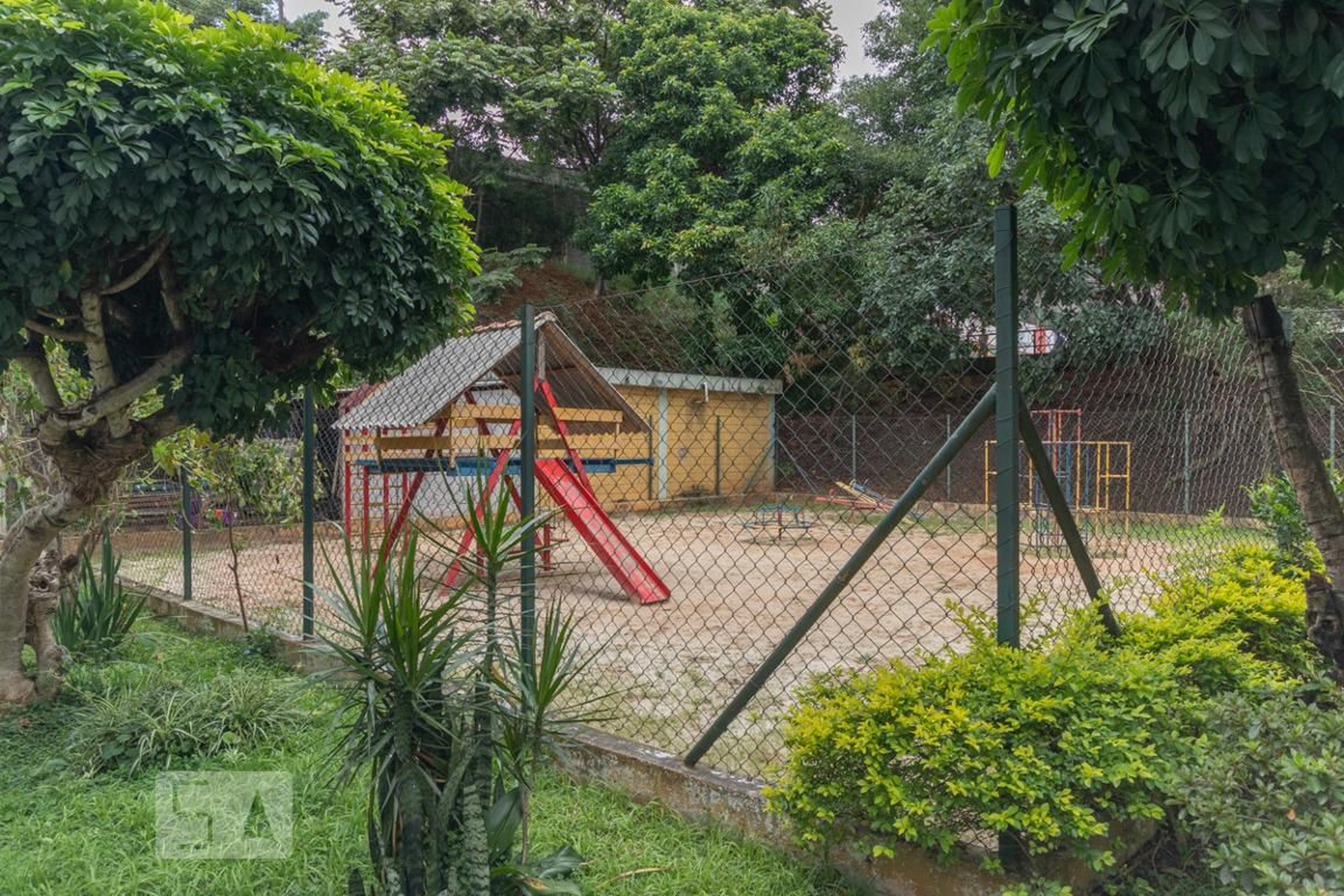 Playground - Alfazemas