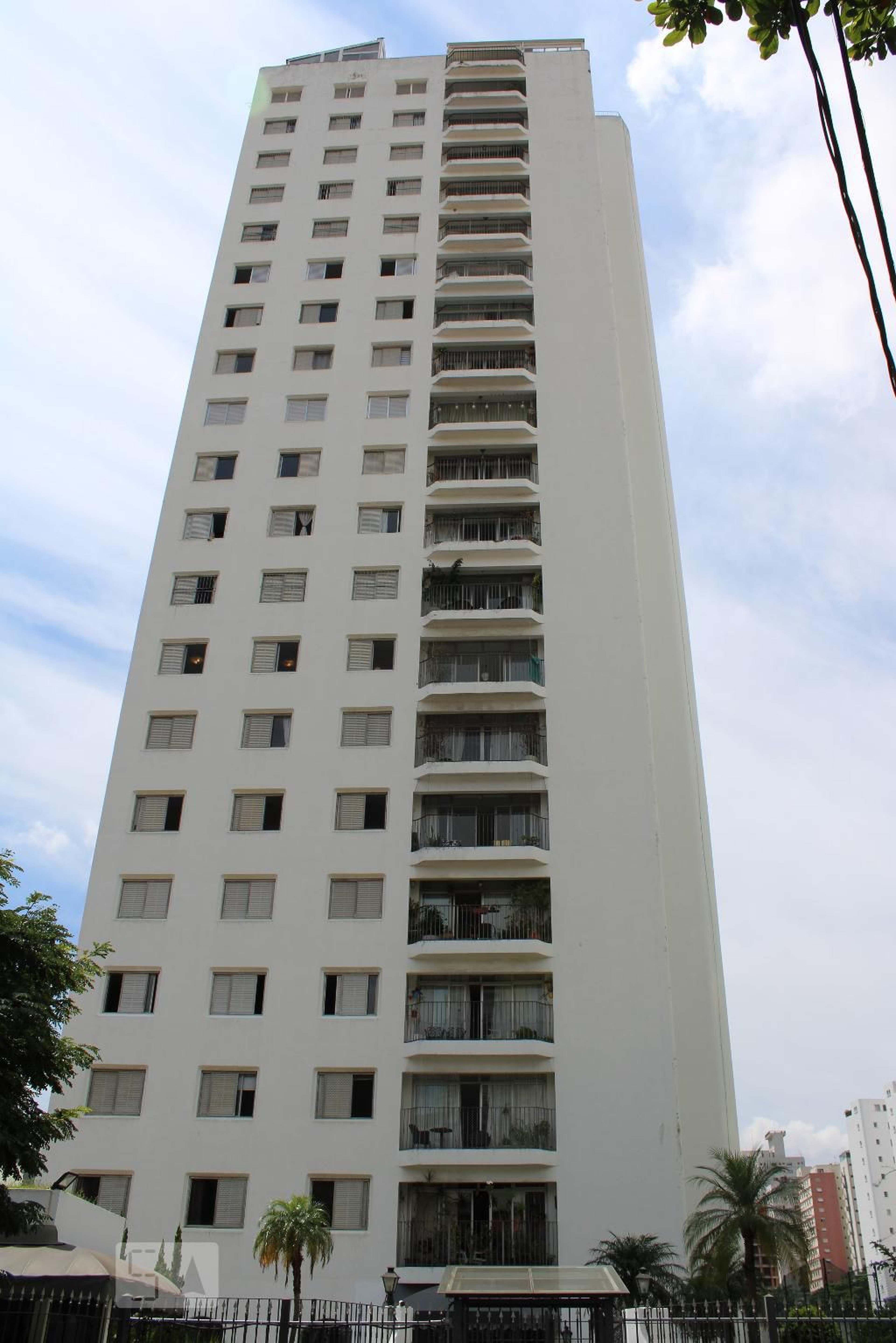 Fachada do Prédio Condomínio Silvana