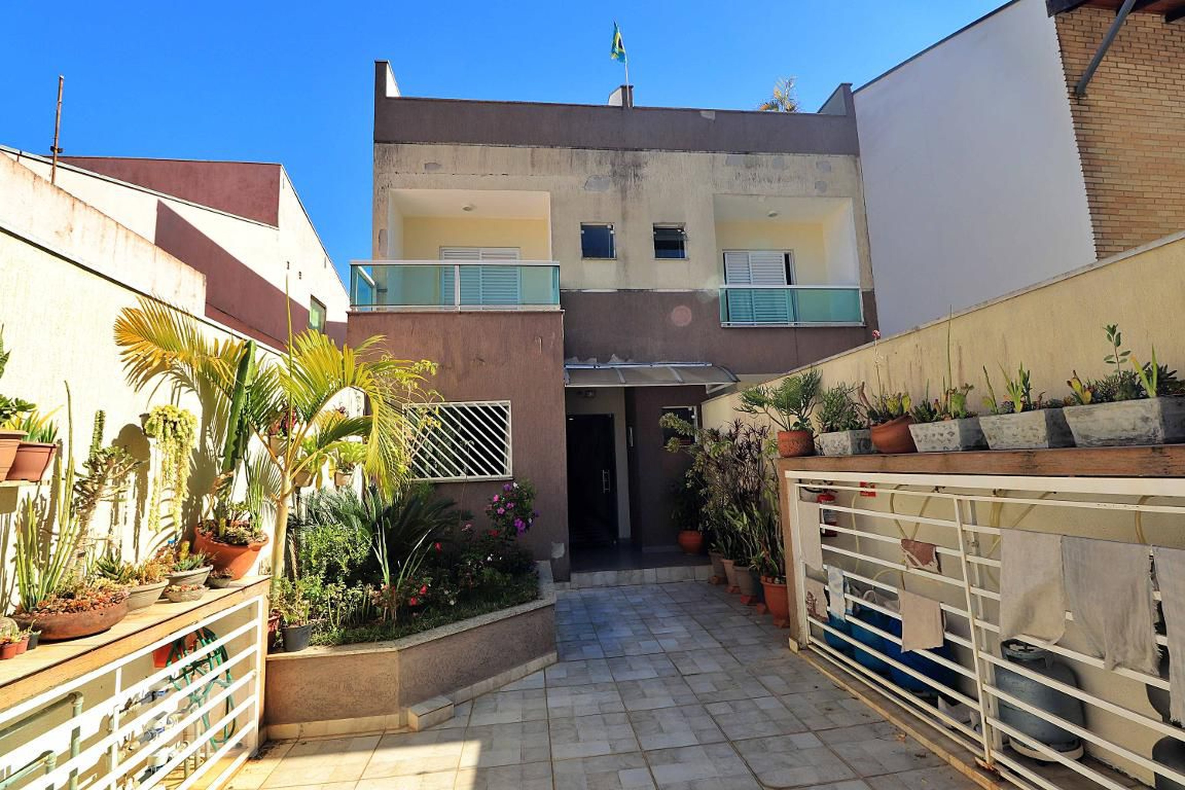 Fachada Condomínio em Rua Javaés, 212